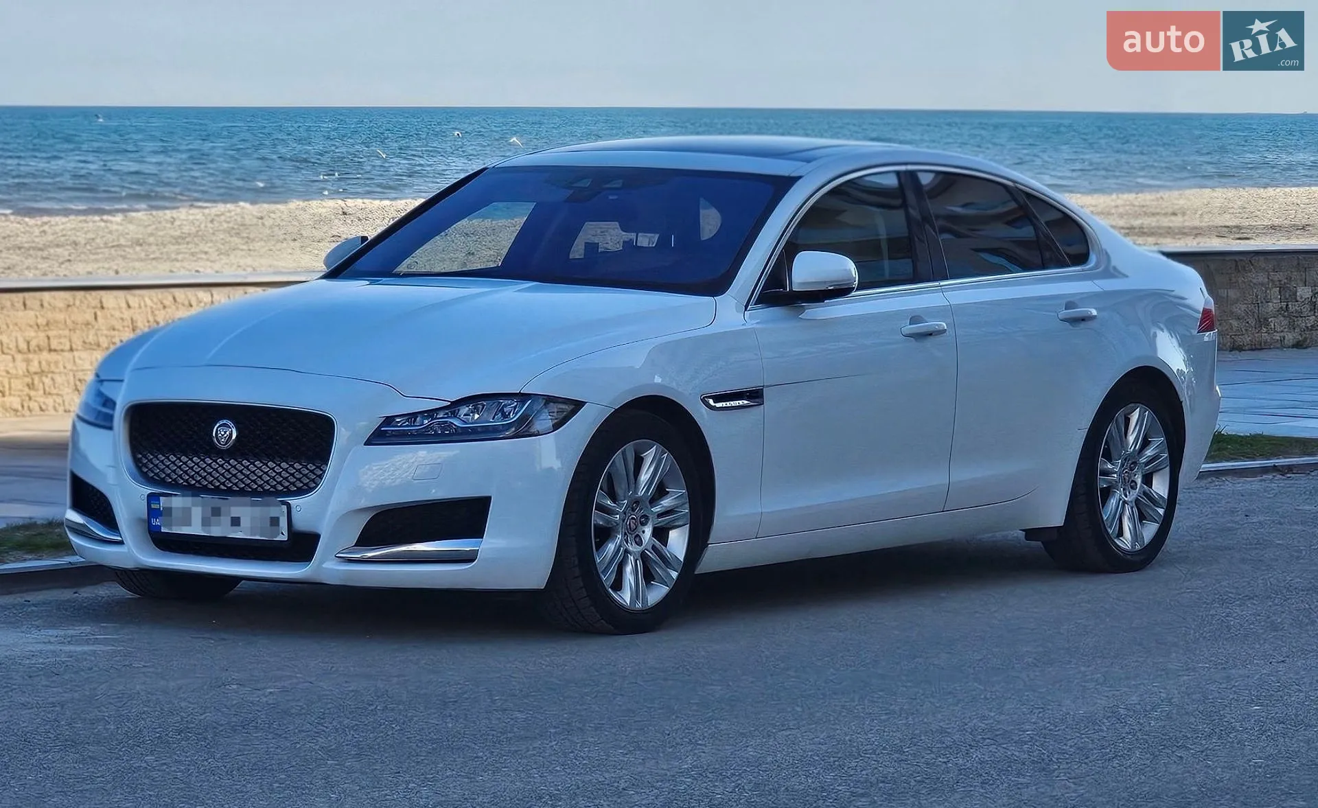 Jaguar XF, 2016