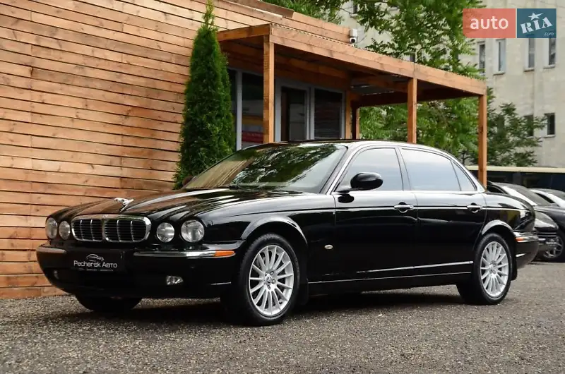 Jaguar XJ, 2006