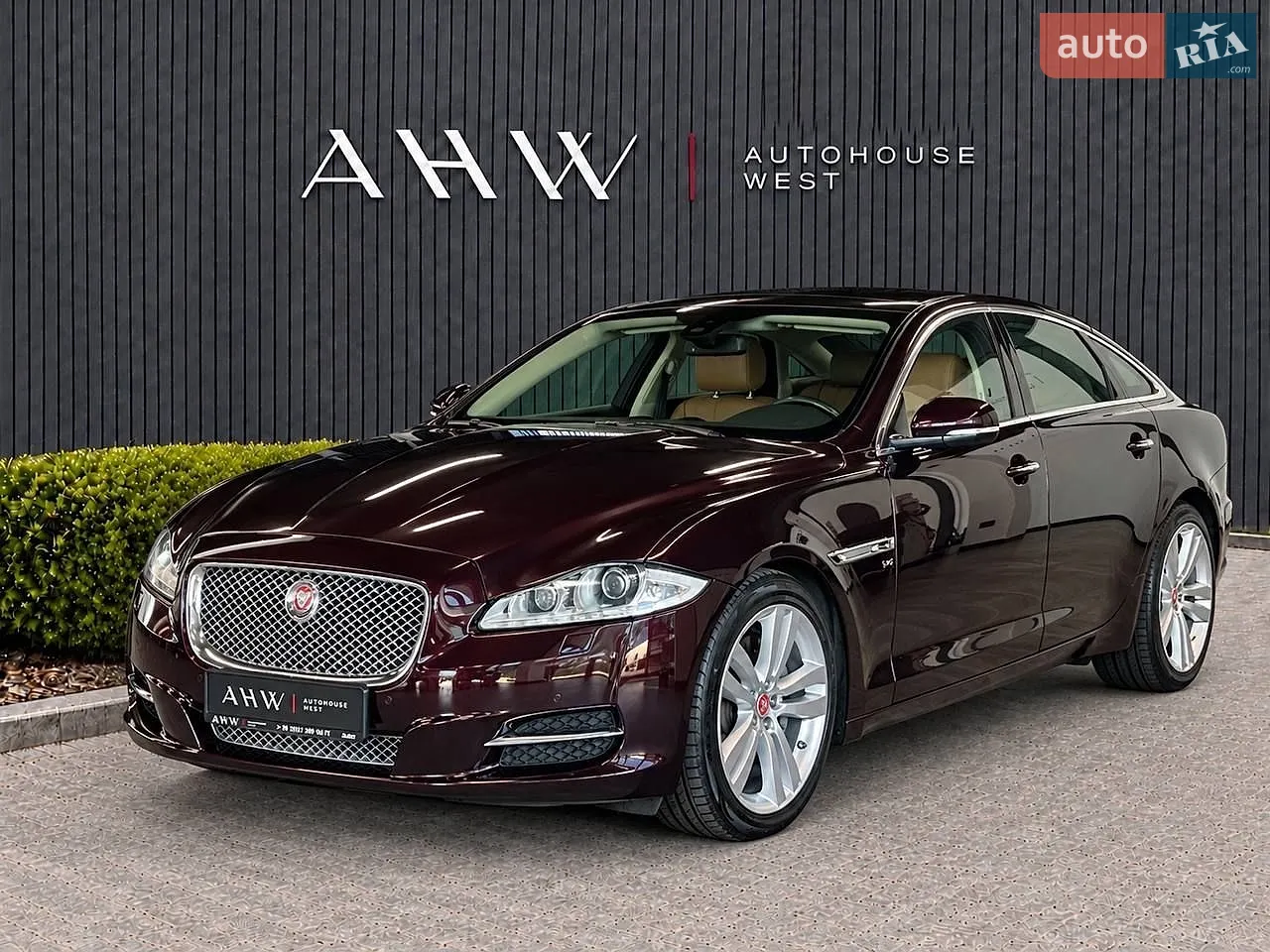 Jaguar XJ, 2015