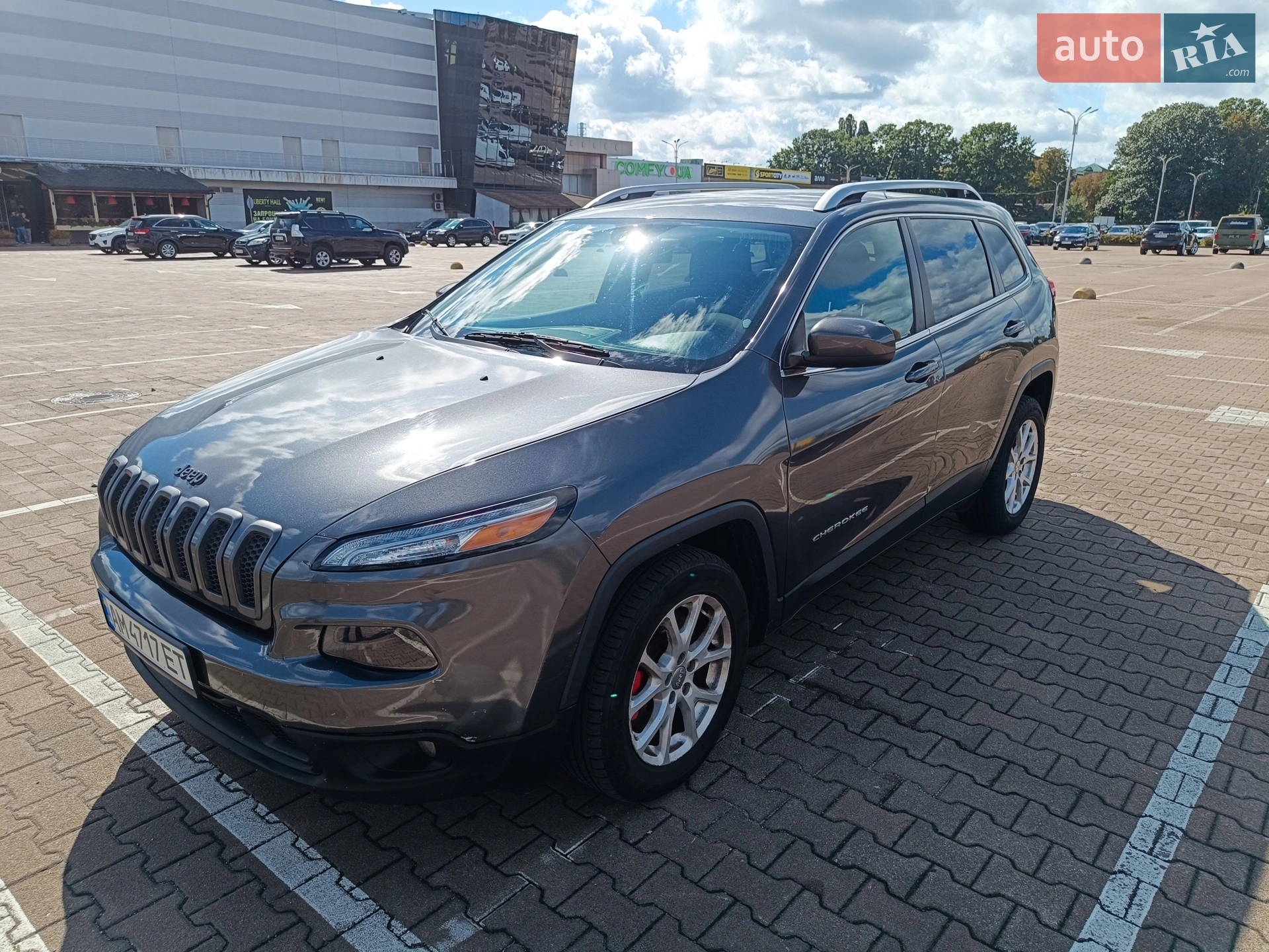 Jeep Cherokee, 2016