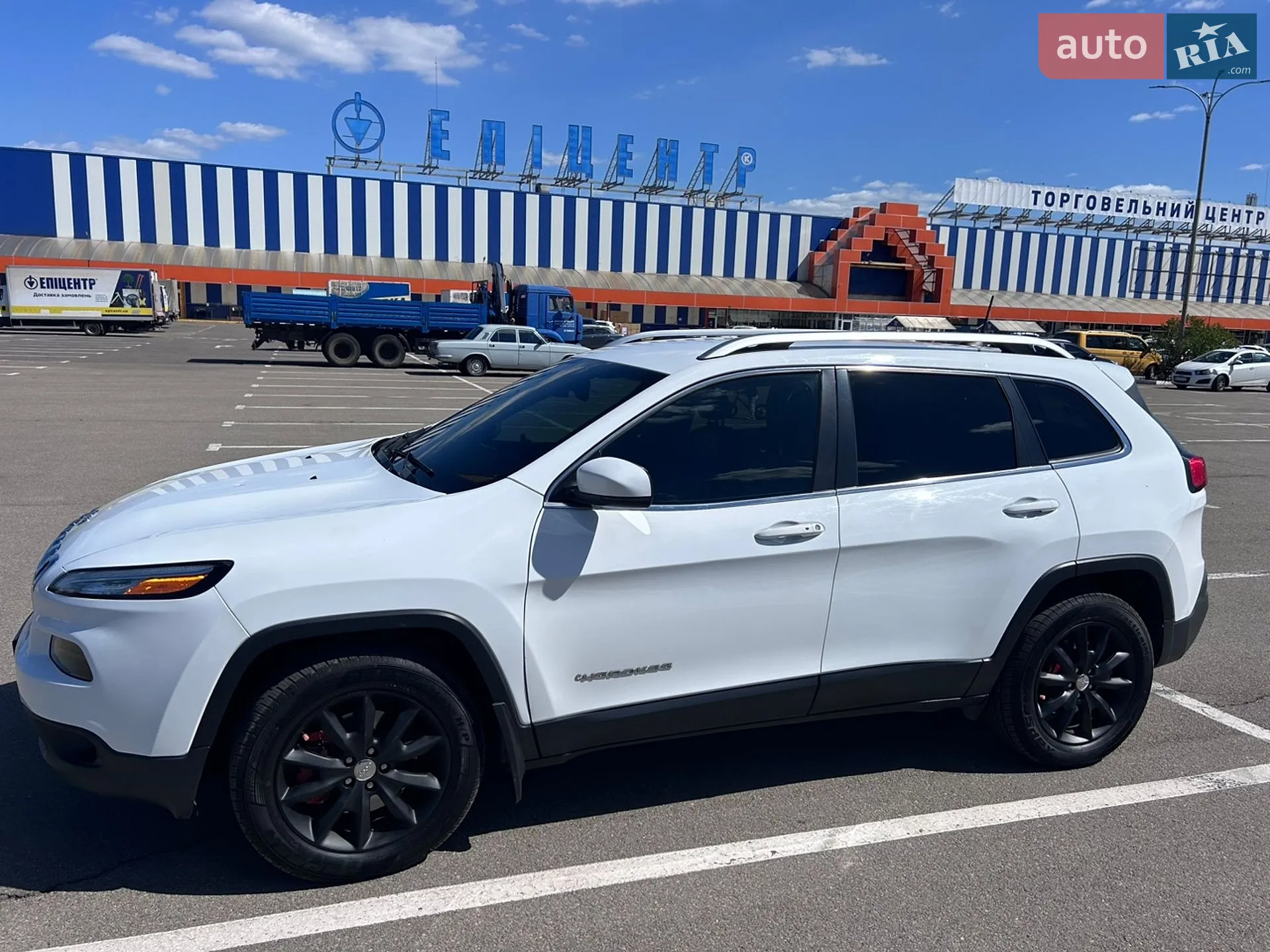 Jeep Cherokee, 2016