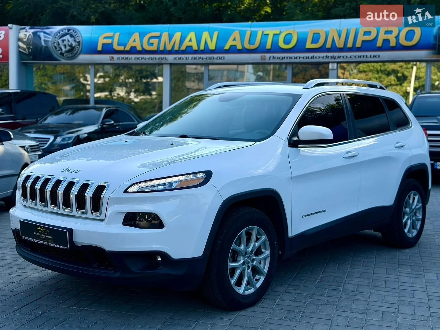 Jeep Cherokee, 2016
