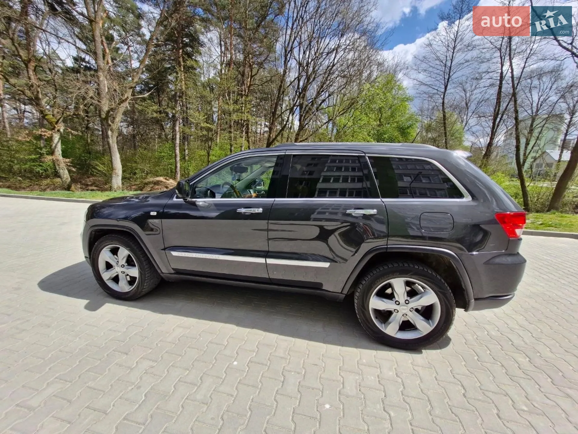 Jeep Grand Cherokee, 2011