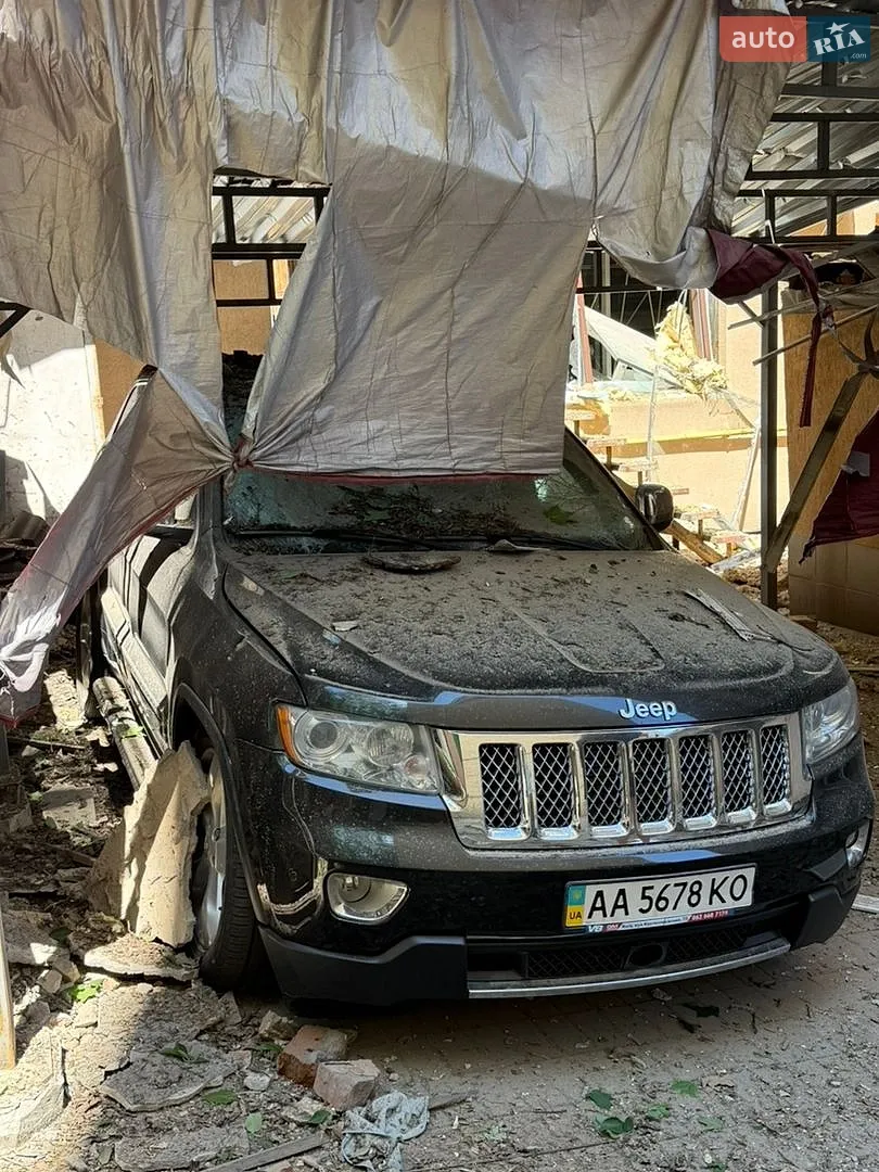 Jeep Grand Cherokee, 2011