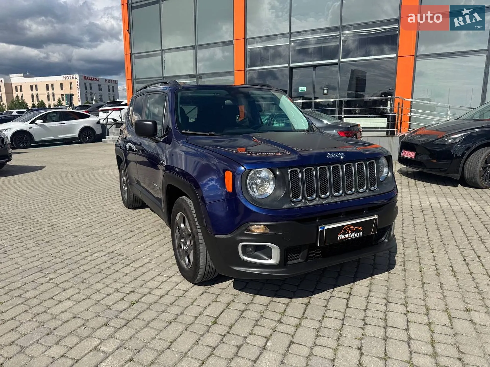 Jeep Renegade, 2016