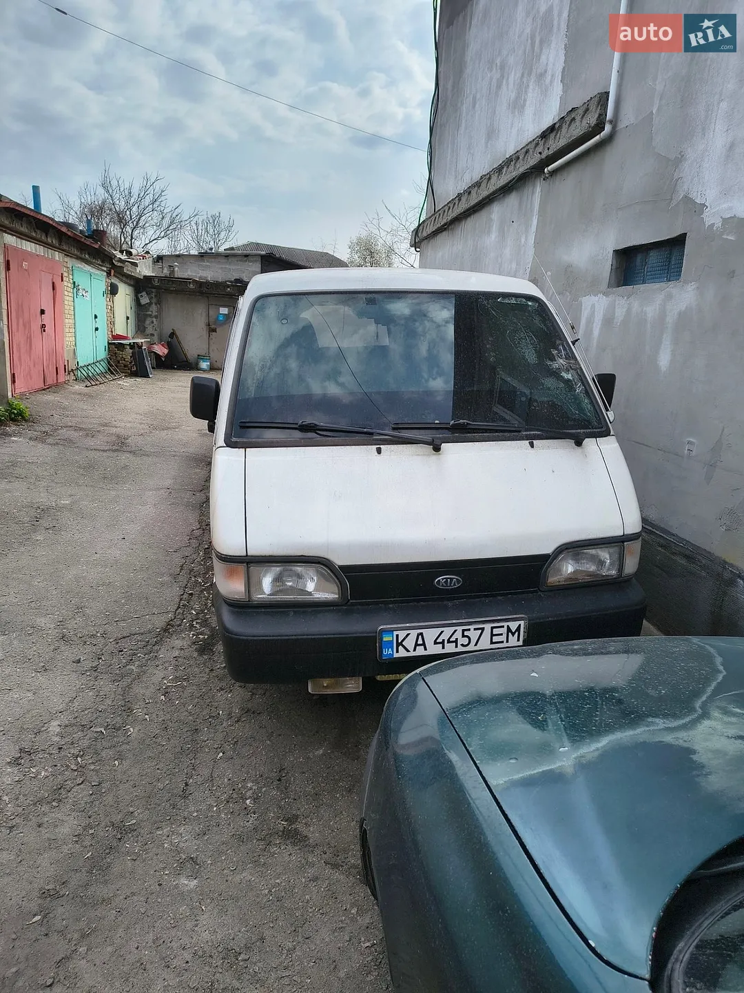 Kia Besta, 1995