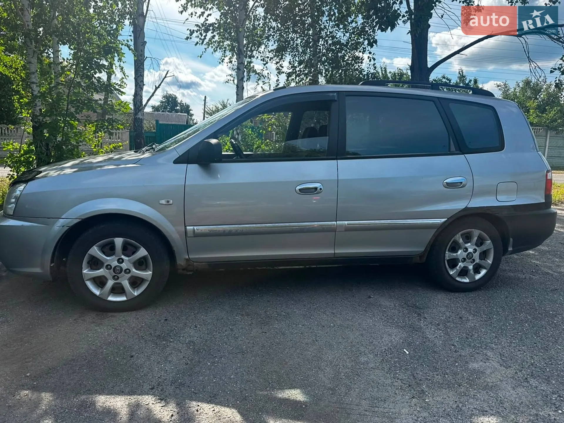 Kia Carens, 2004