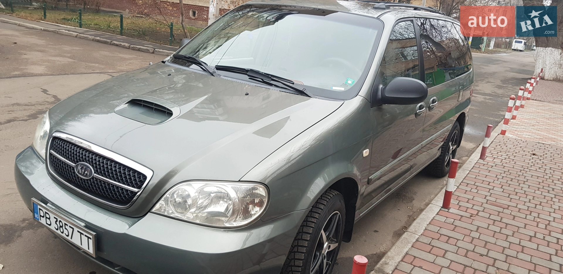 Kia Carnival, 2004