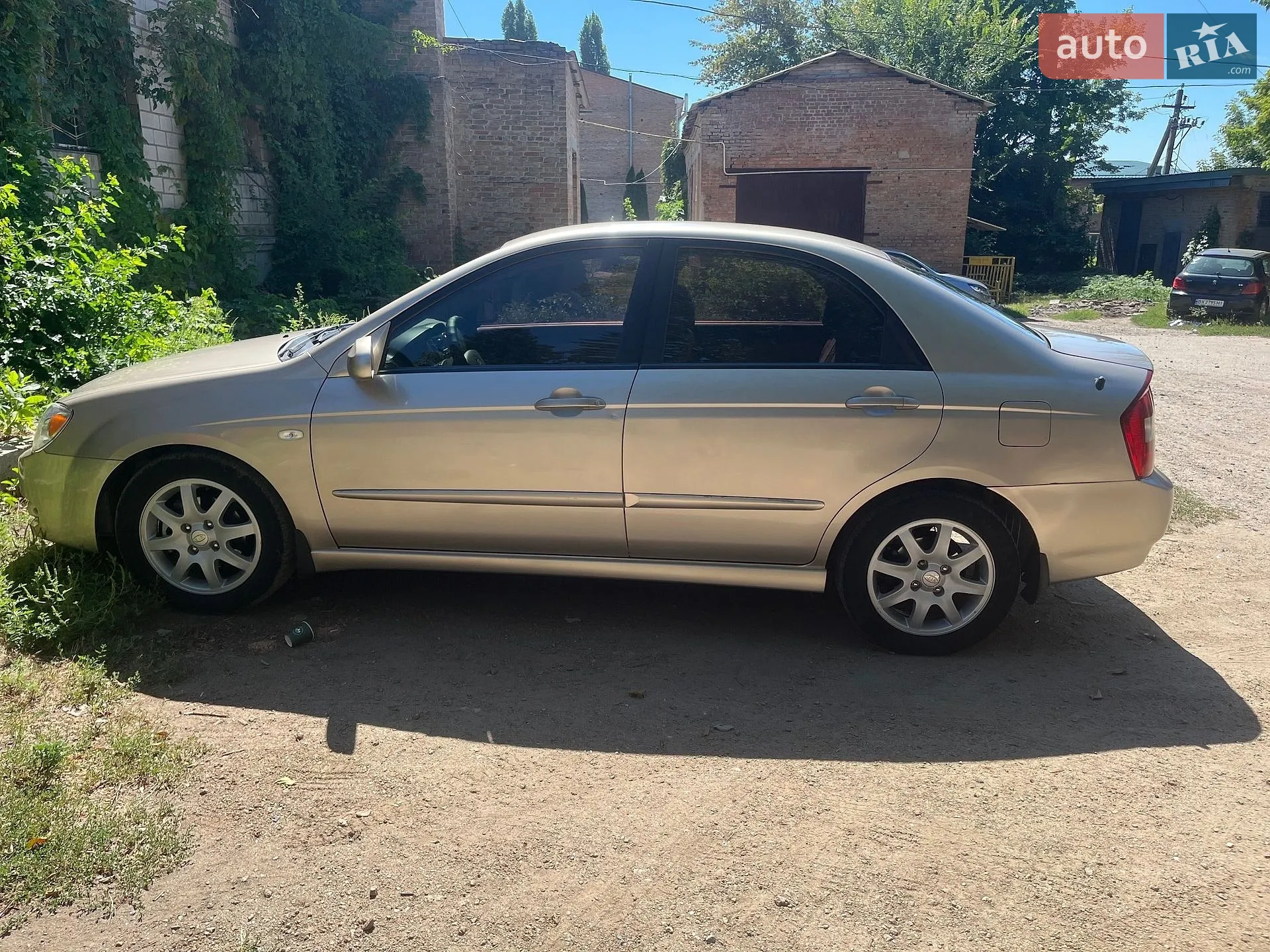 Kia Cerato, 2005