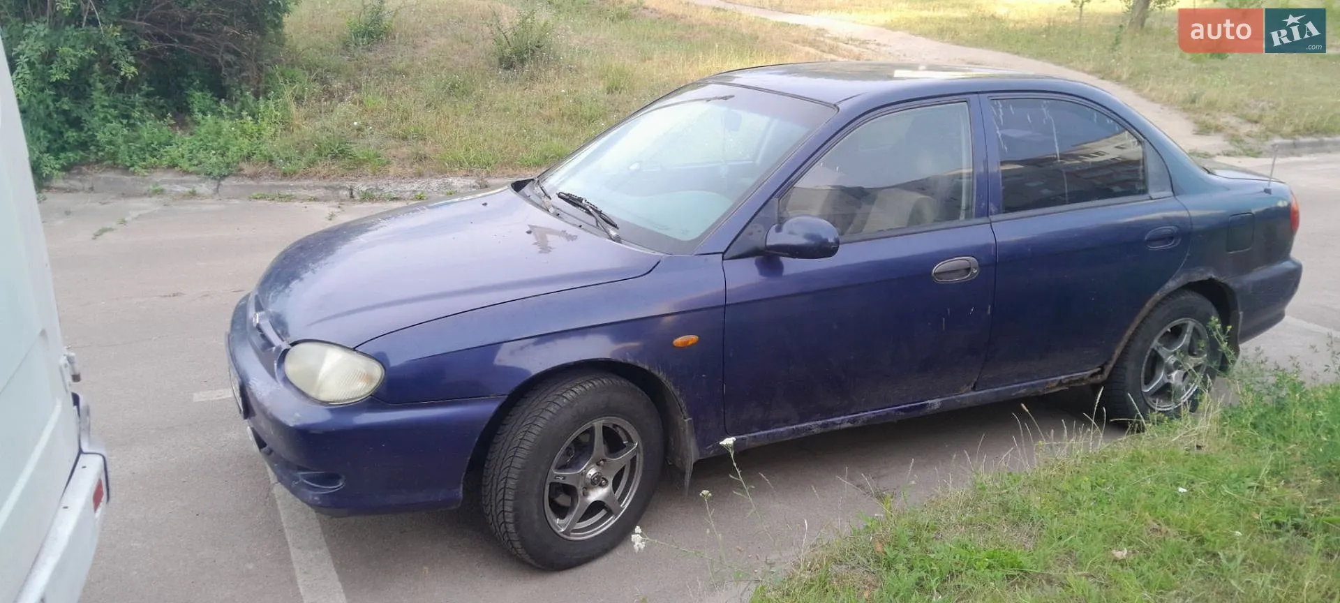 Kia Sephia, 2000