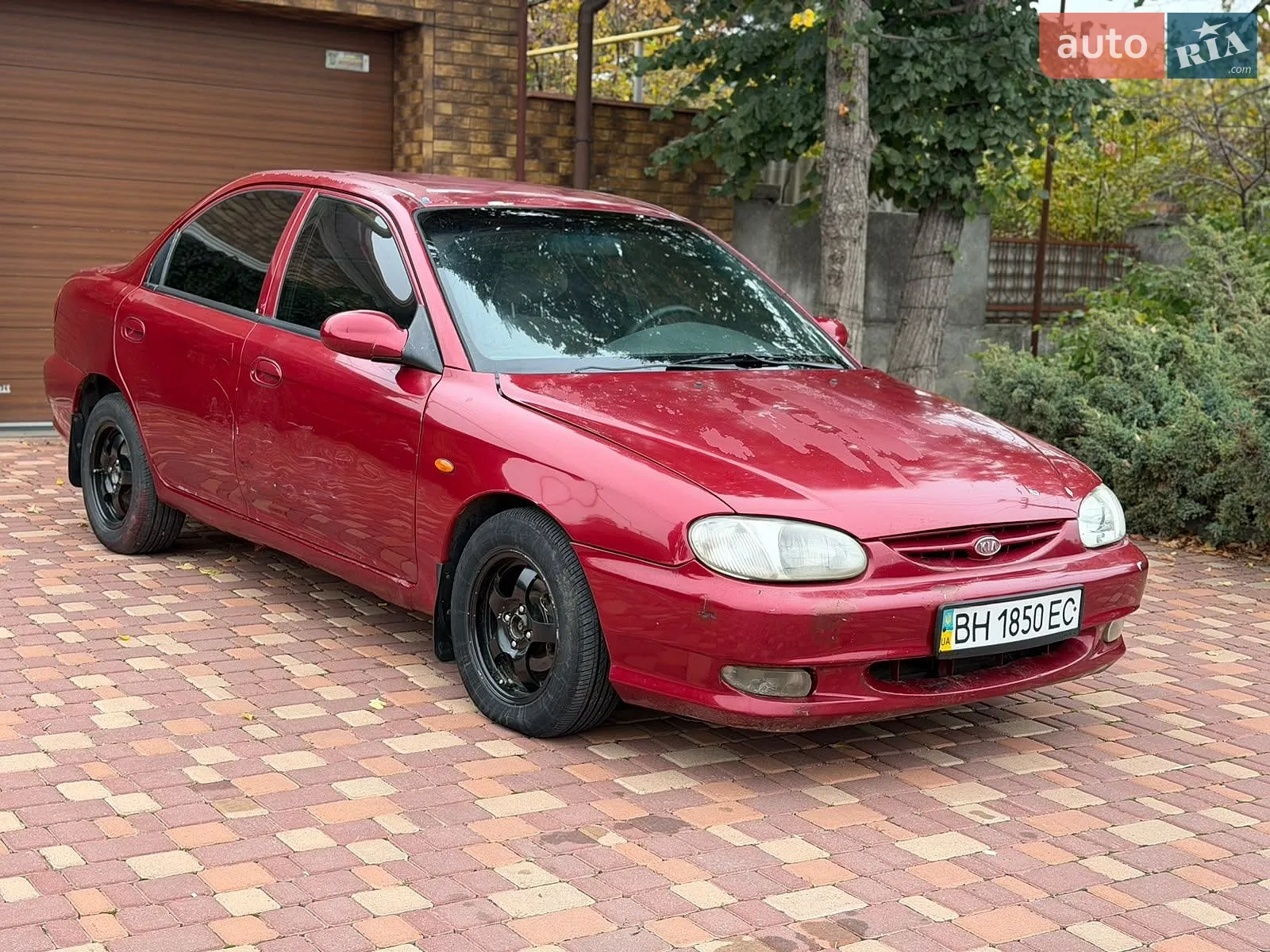 Kia Sephia, 1999