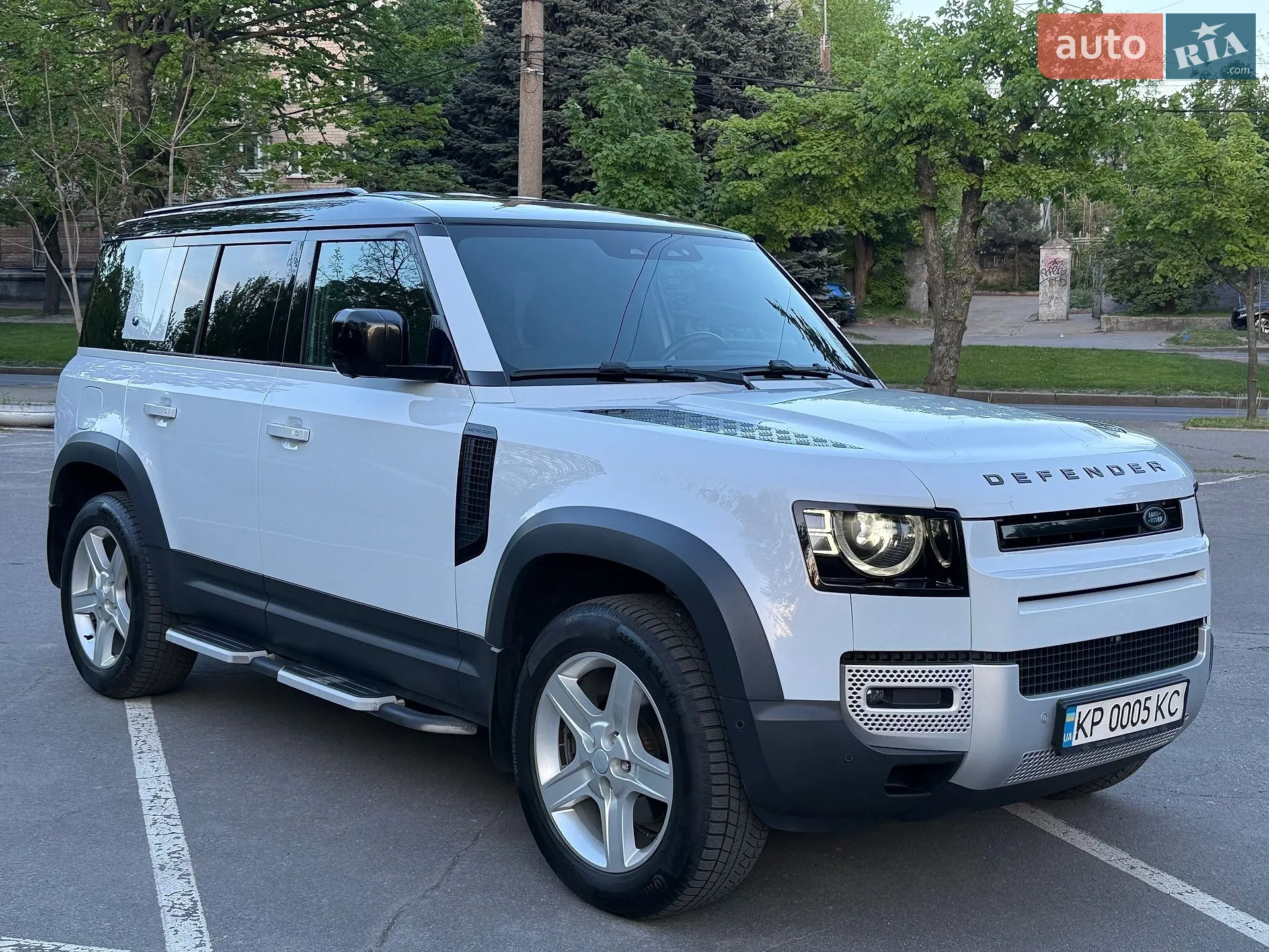 Land Rover Defender, 2021
