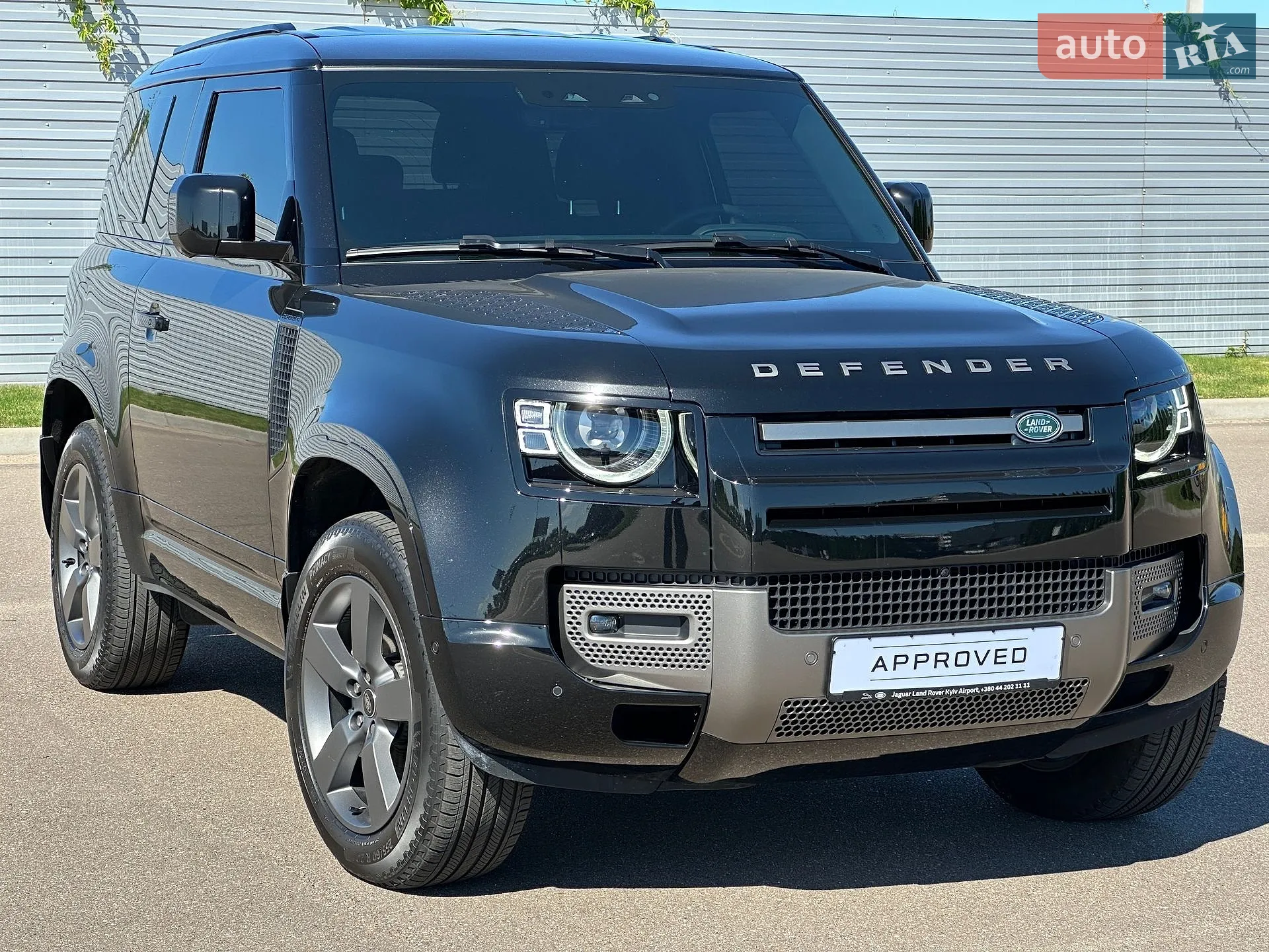 Land Rover Defender, 2024