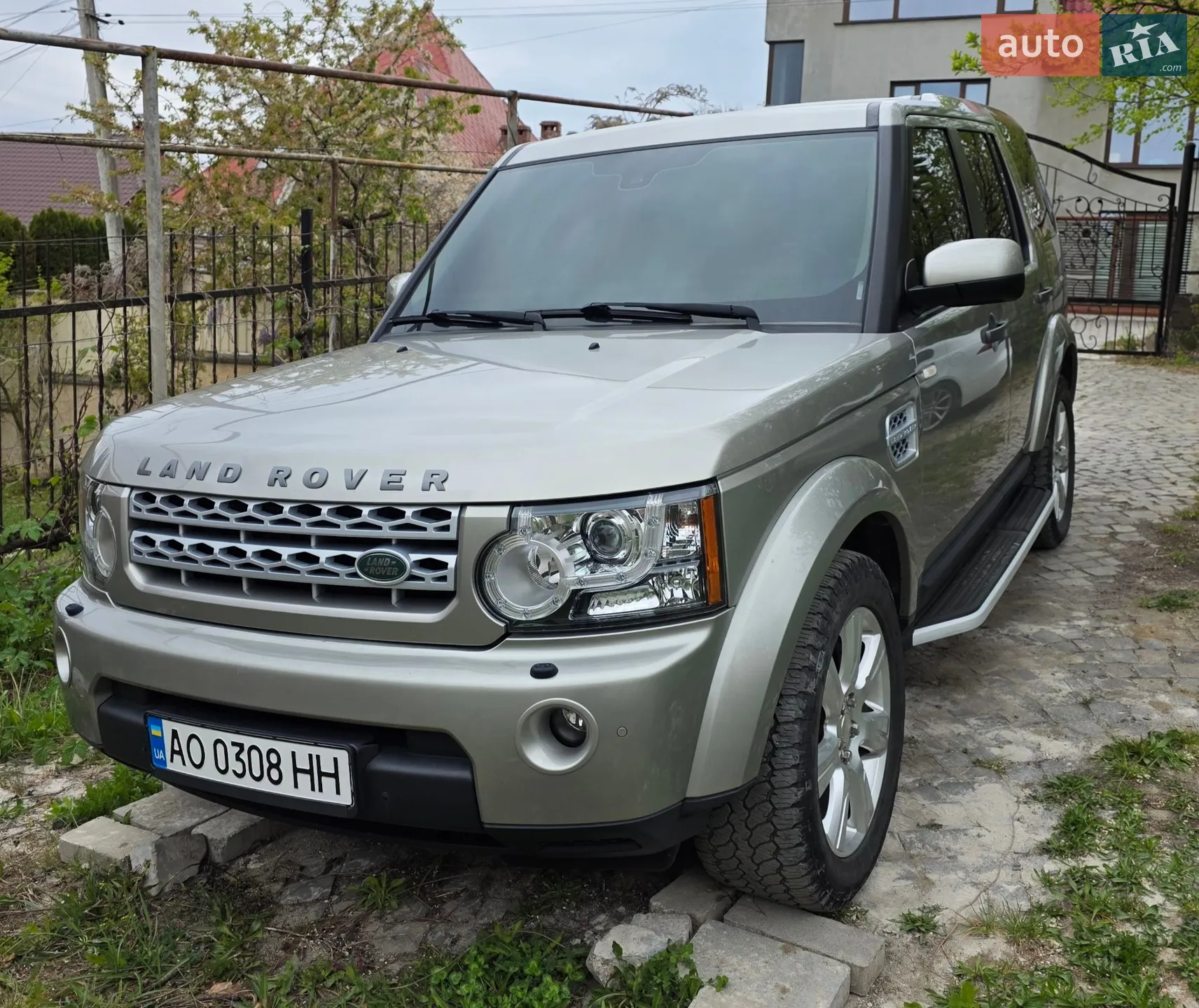 Land Rover Discovery 2013 — 1