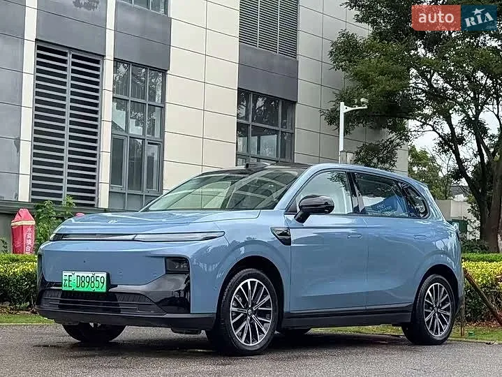 Leapmotor B10, 2025