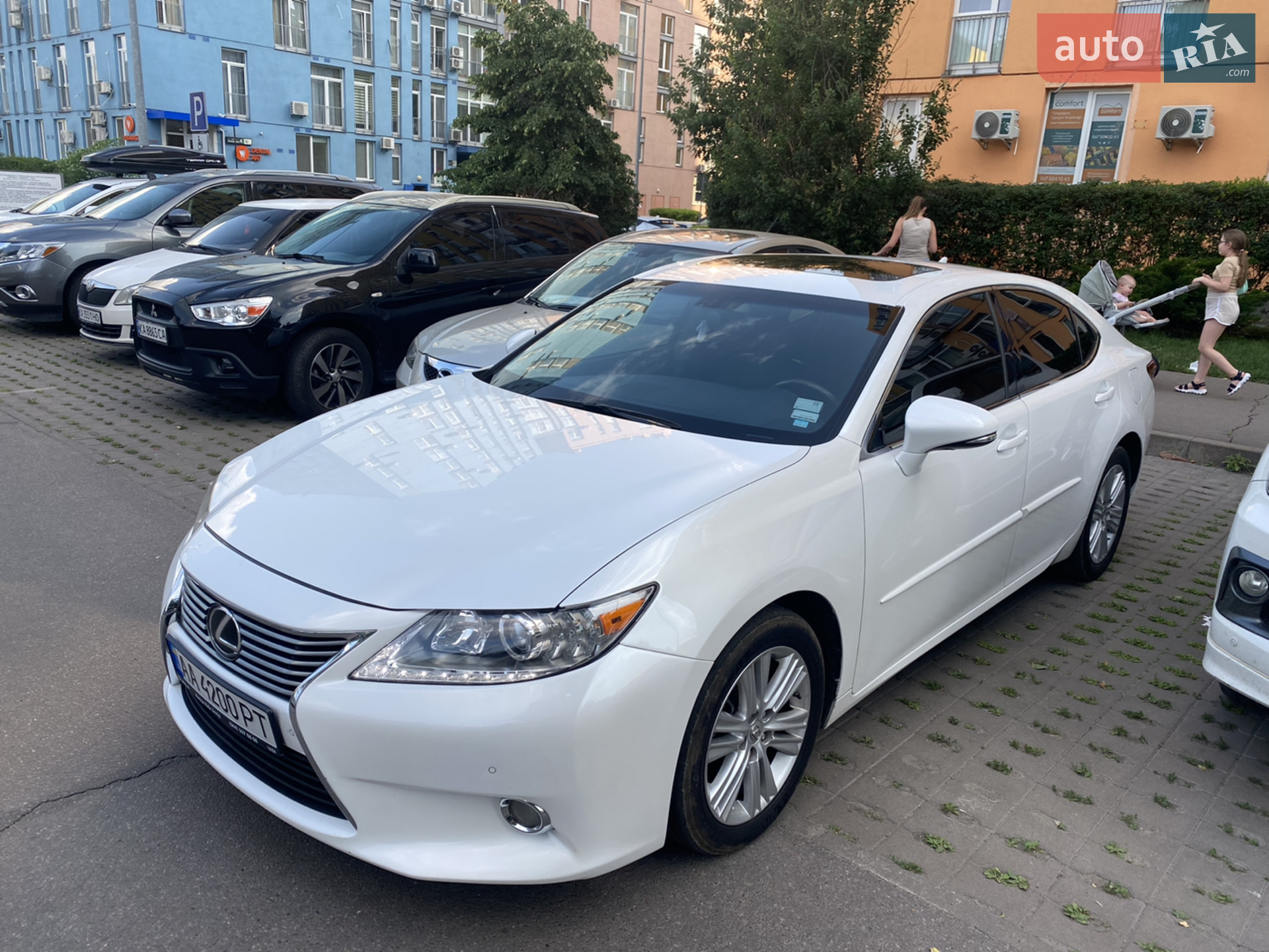 Lexus ES, 2014