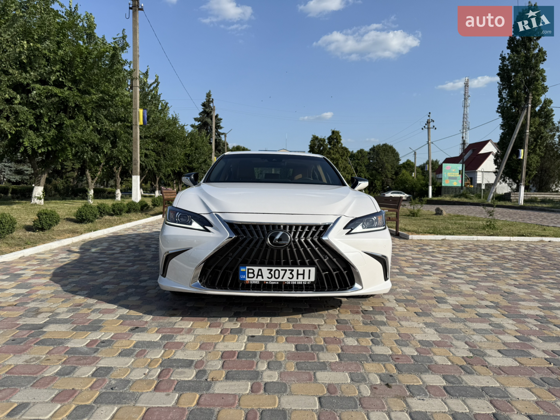 Lexus ES, 2024