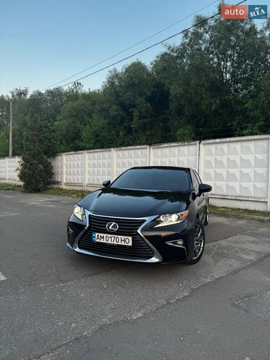 Lexus ES, 2015