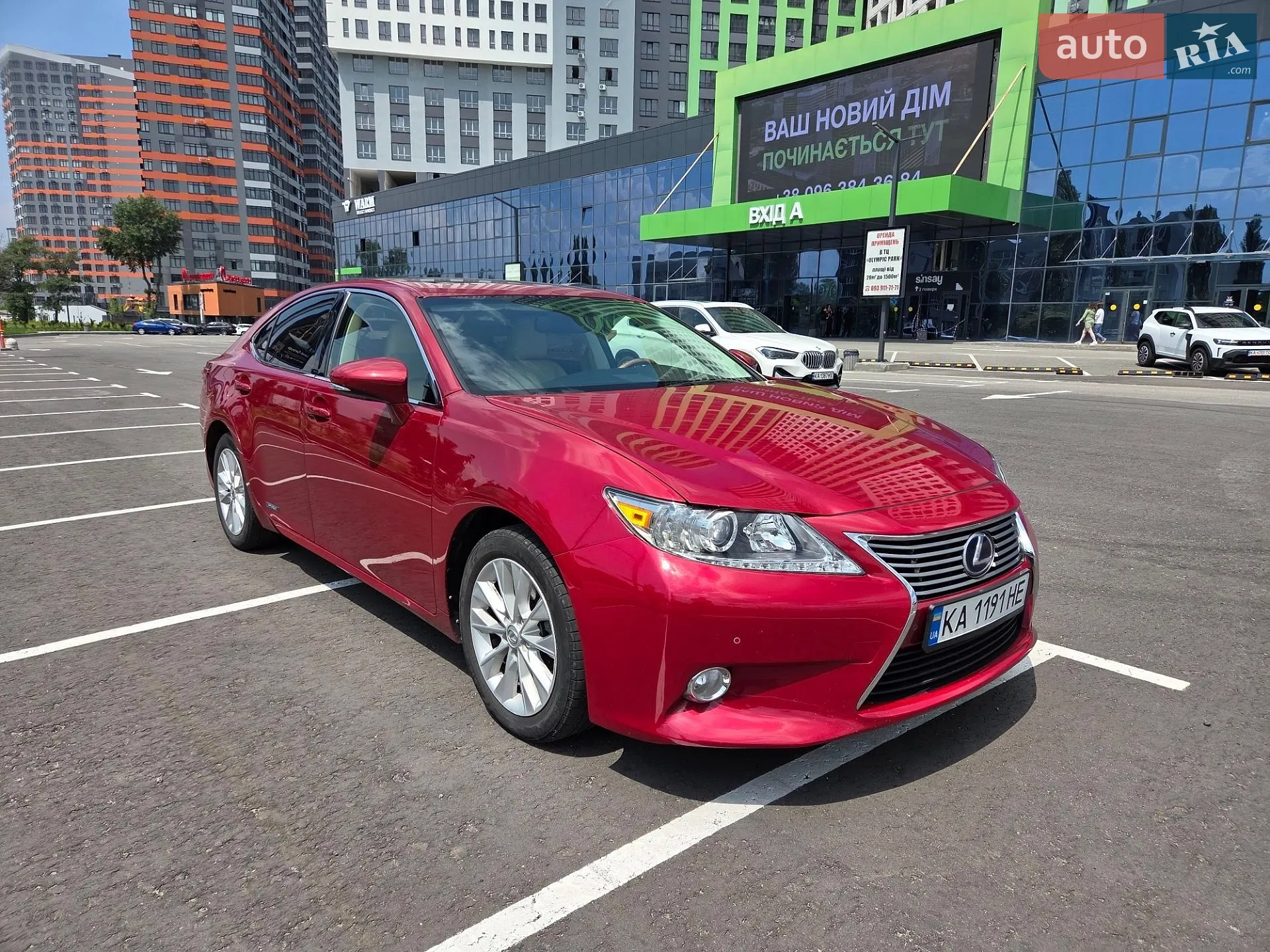 Lexus ES, 2014