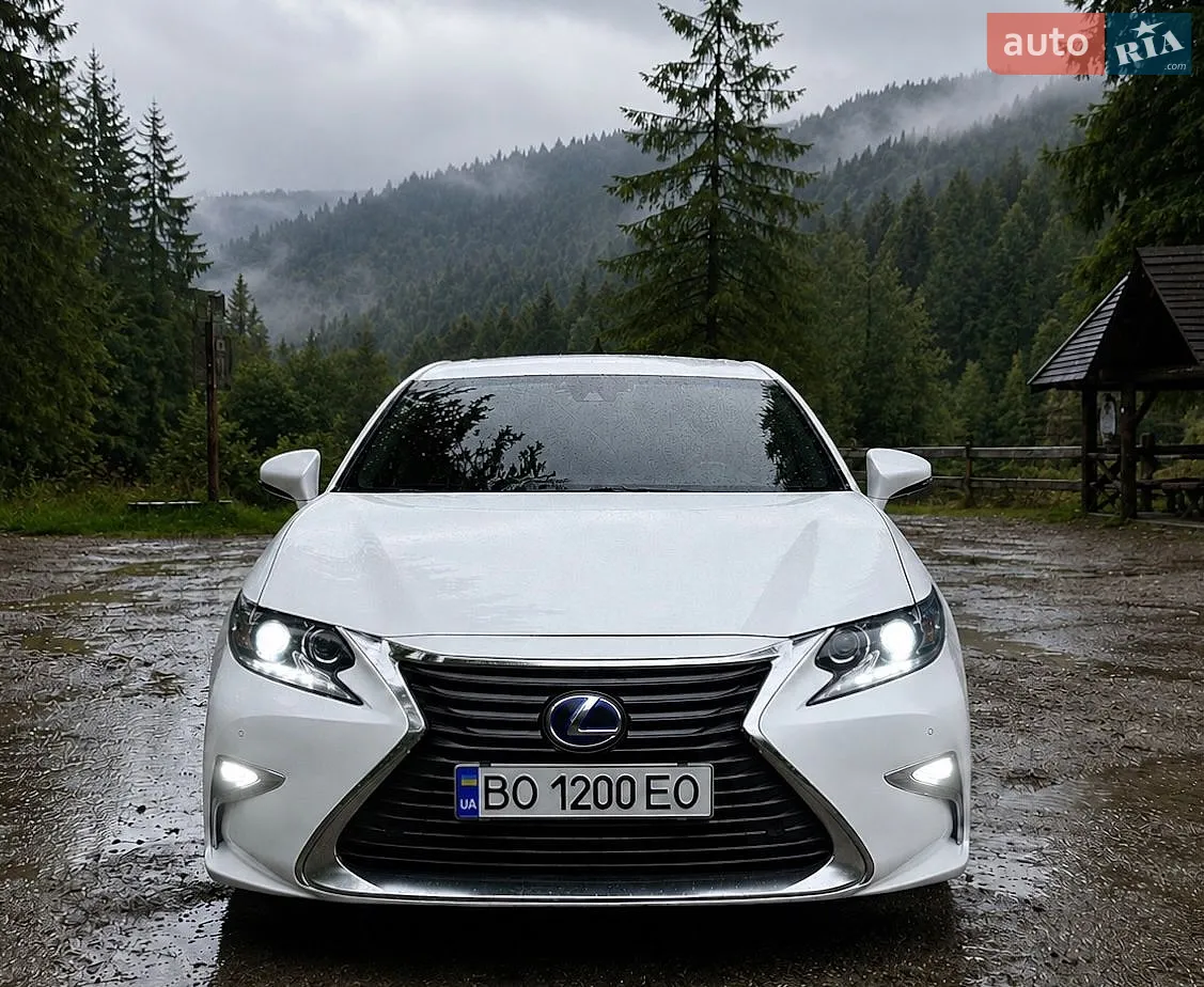 Lexus ES, 2017