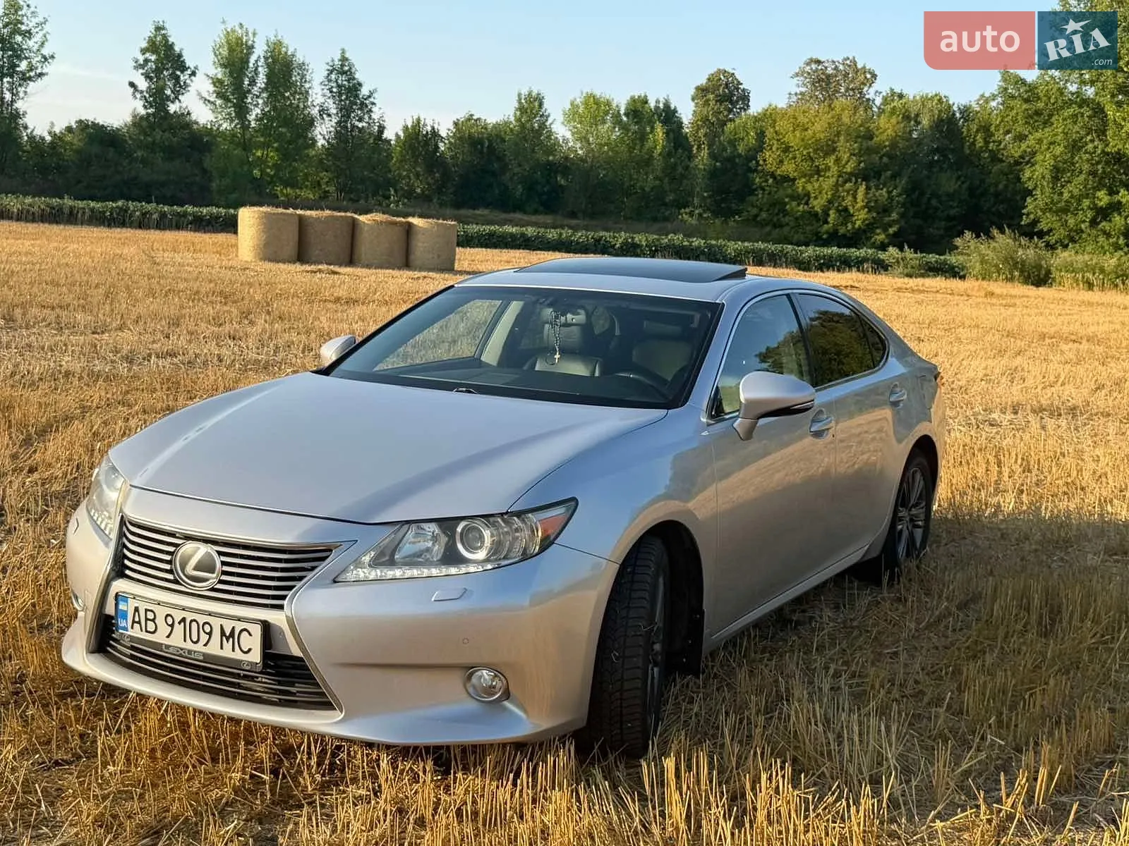 Lexus ES, 2012