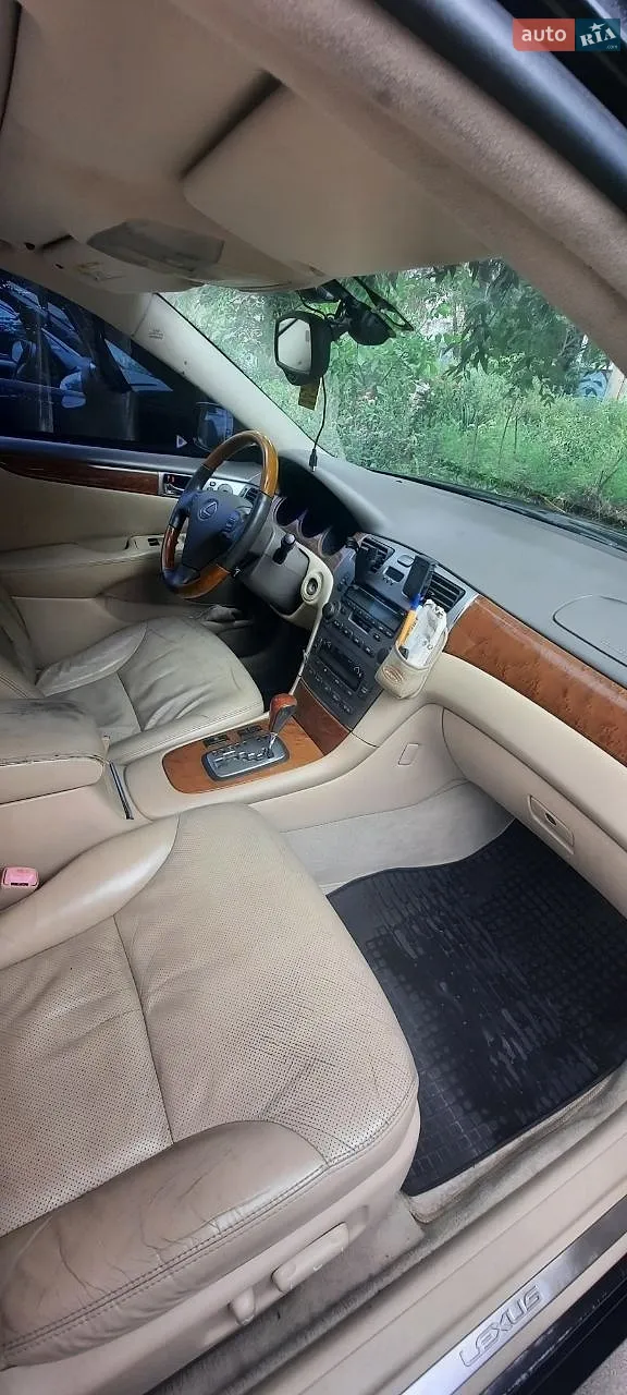 Lexus ES, 2005