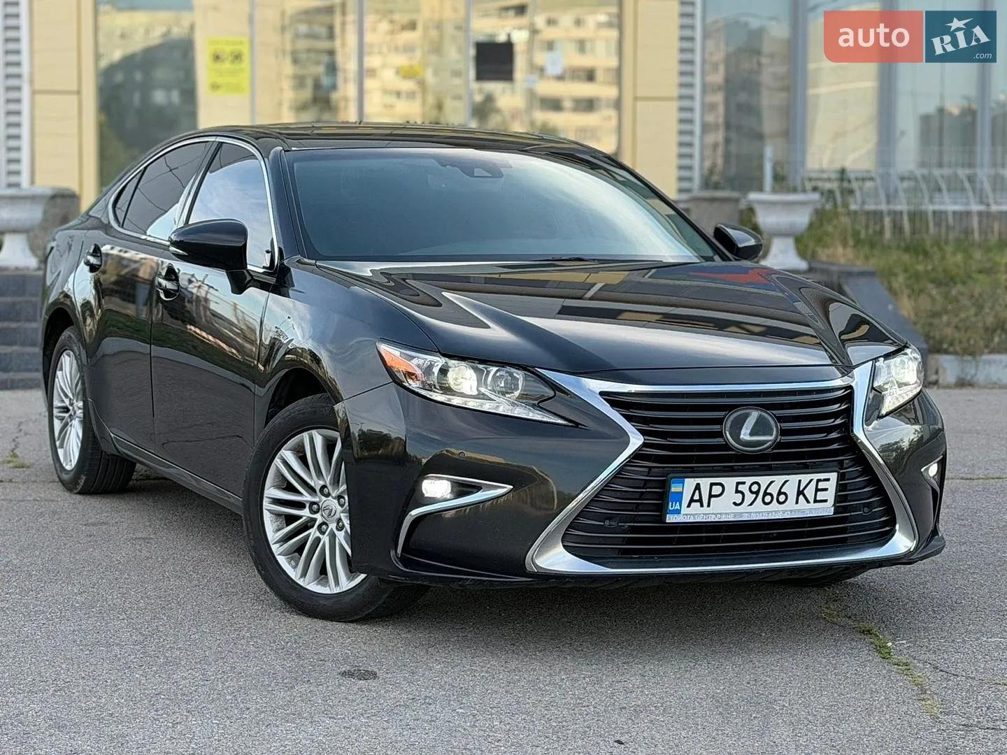 Lexus ES, 2017