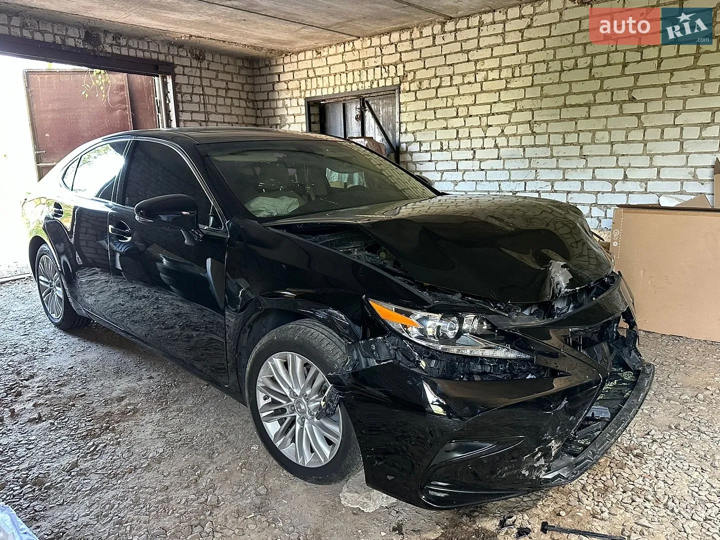 Lexus ES, 2016
