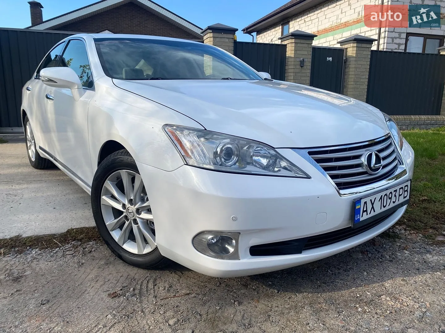 Lexus ES, 2012