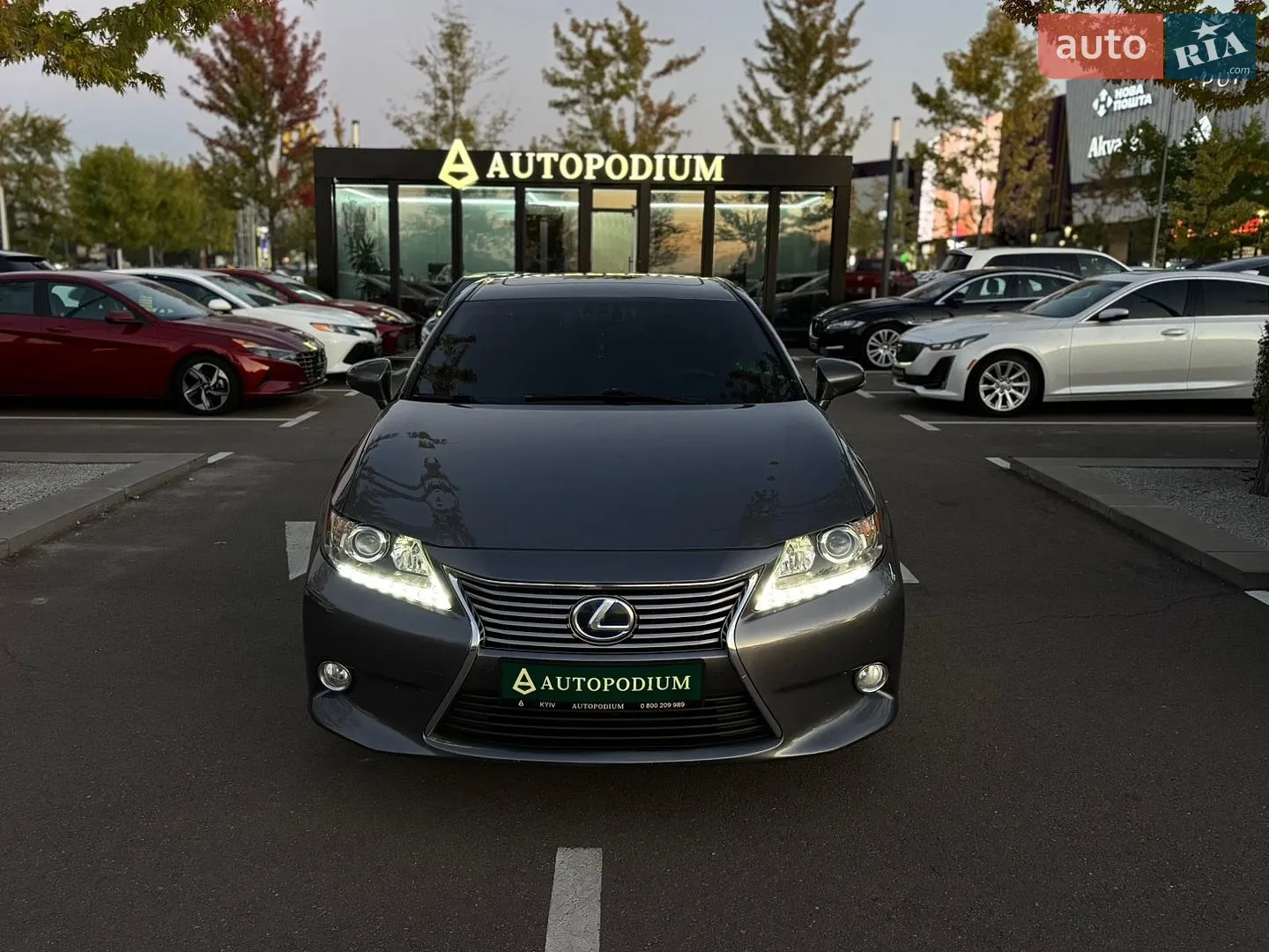 Lexus ES, 2013