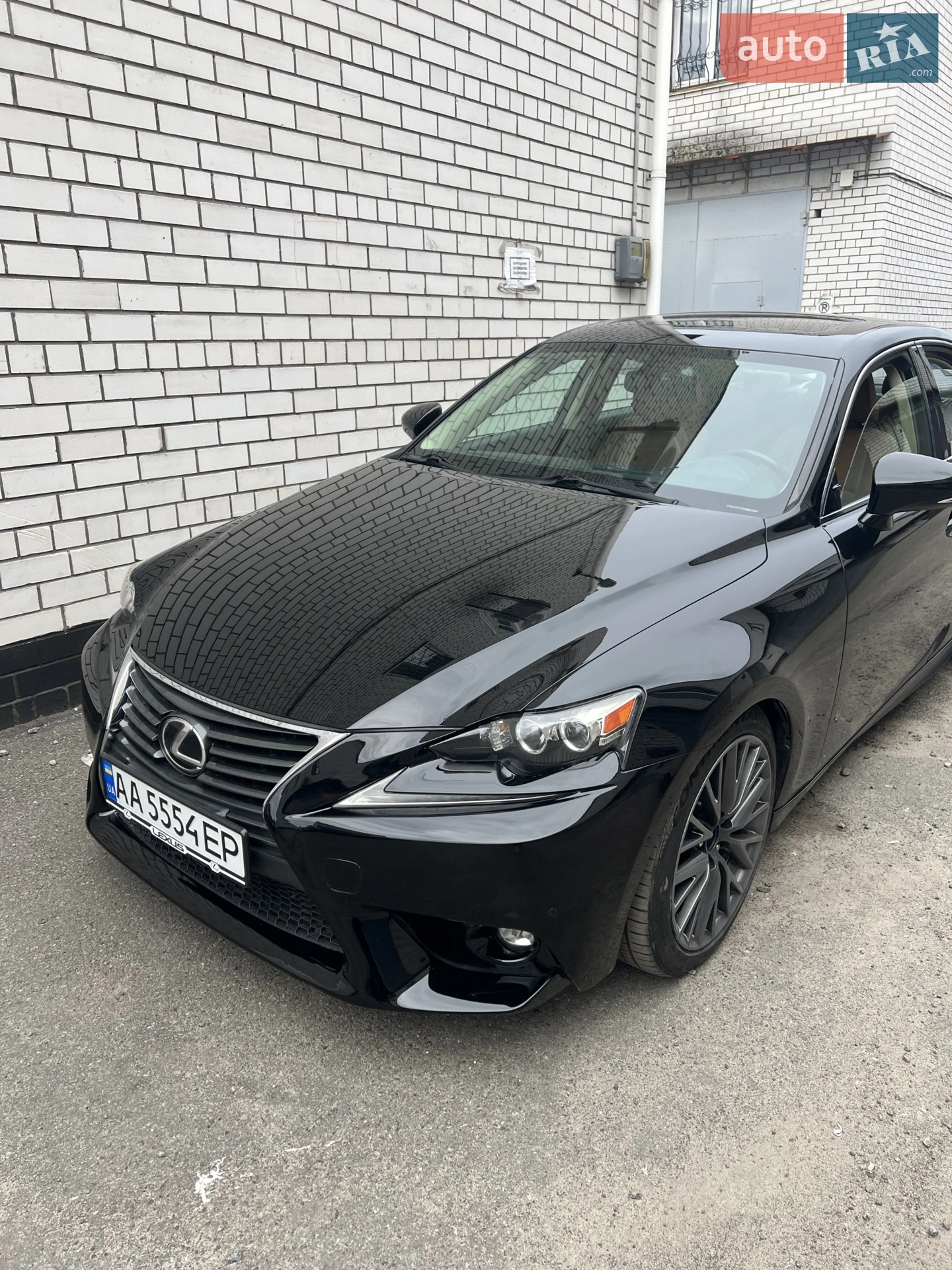 Lexus IS, 2015