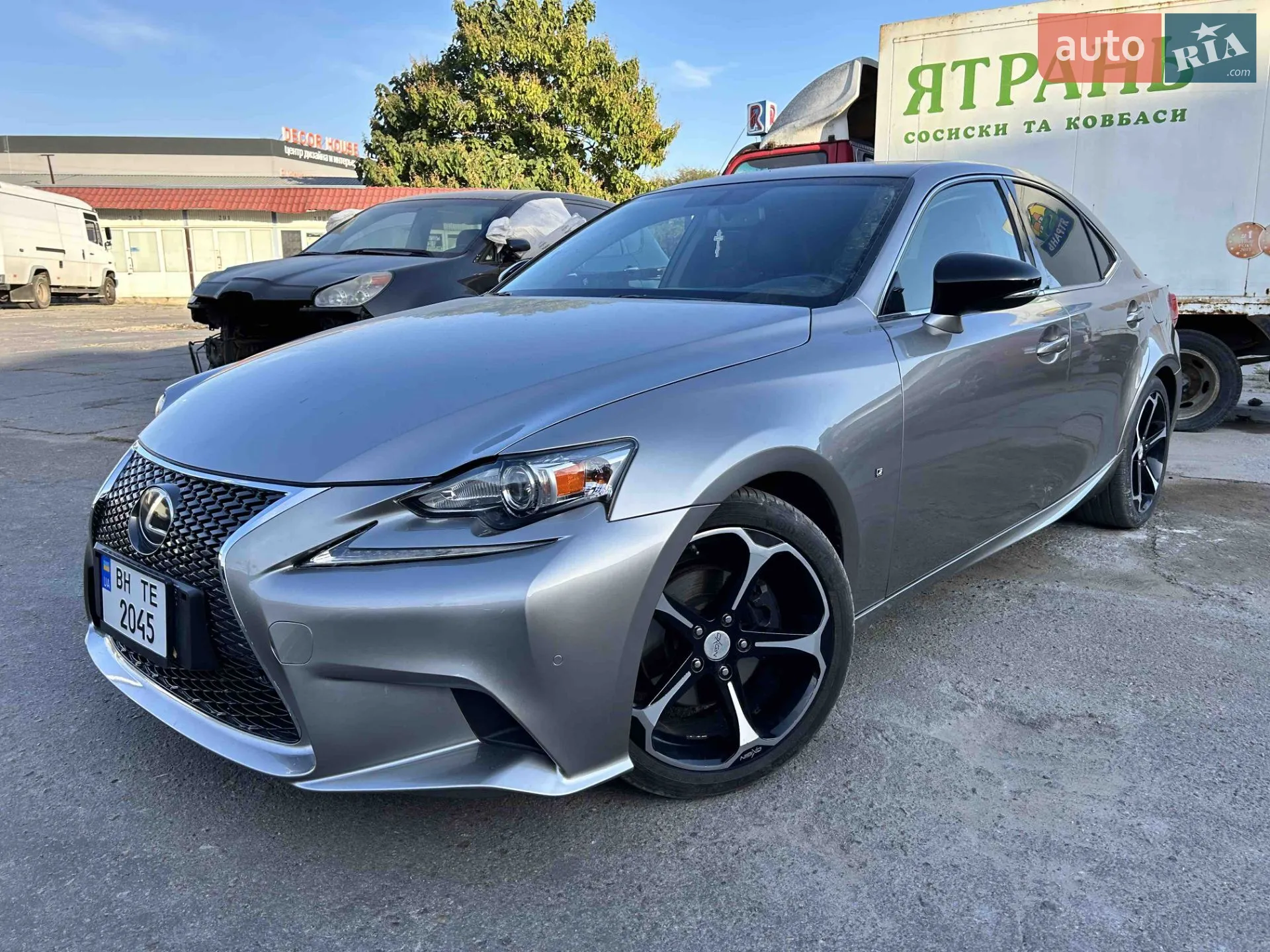 Lexus IS 2014 — 1