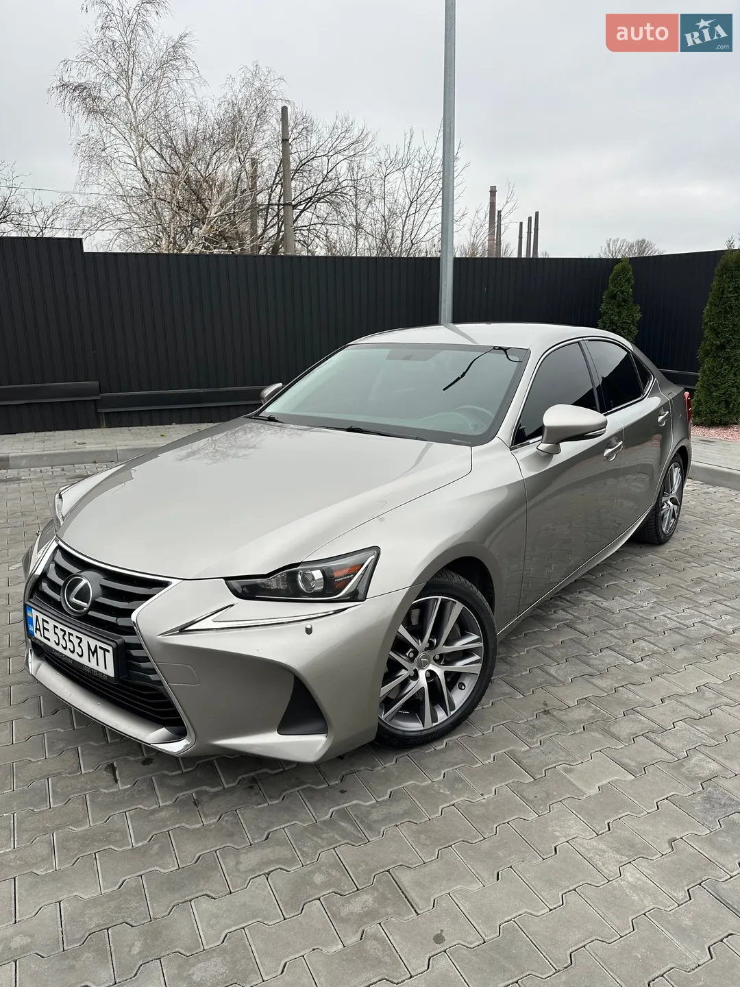 Lexus IS, 2017