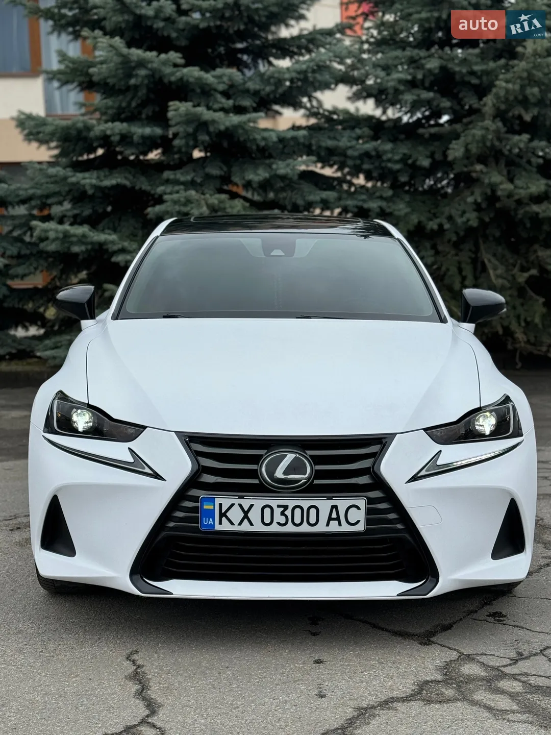 Lexus IS, 2017