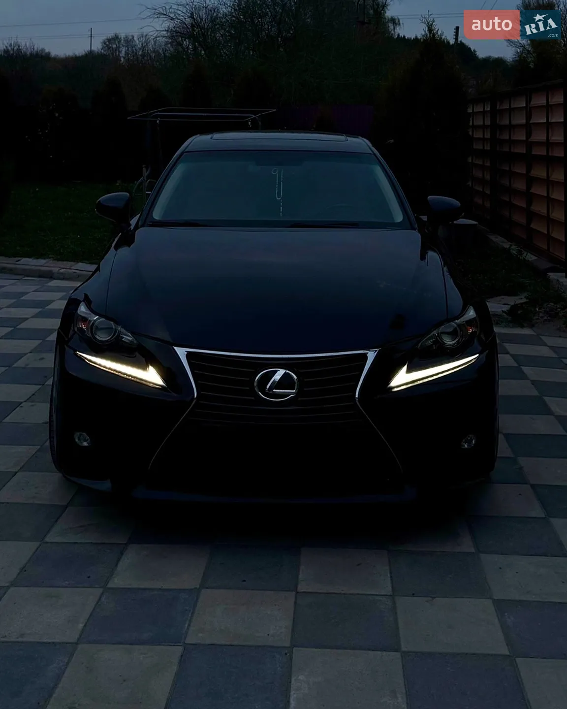 Lexus IS, 2014
