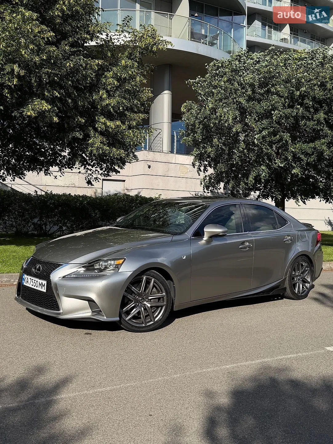 Lexus IS, 2015