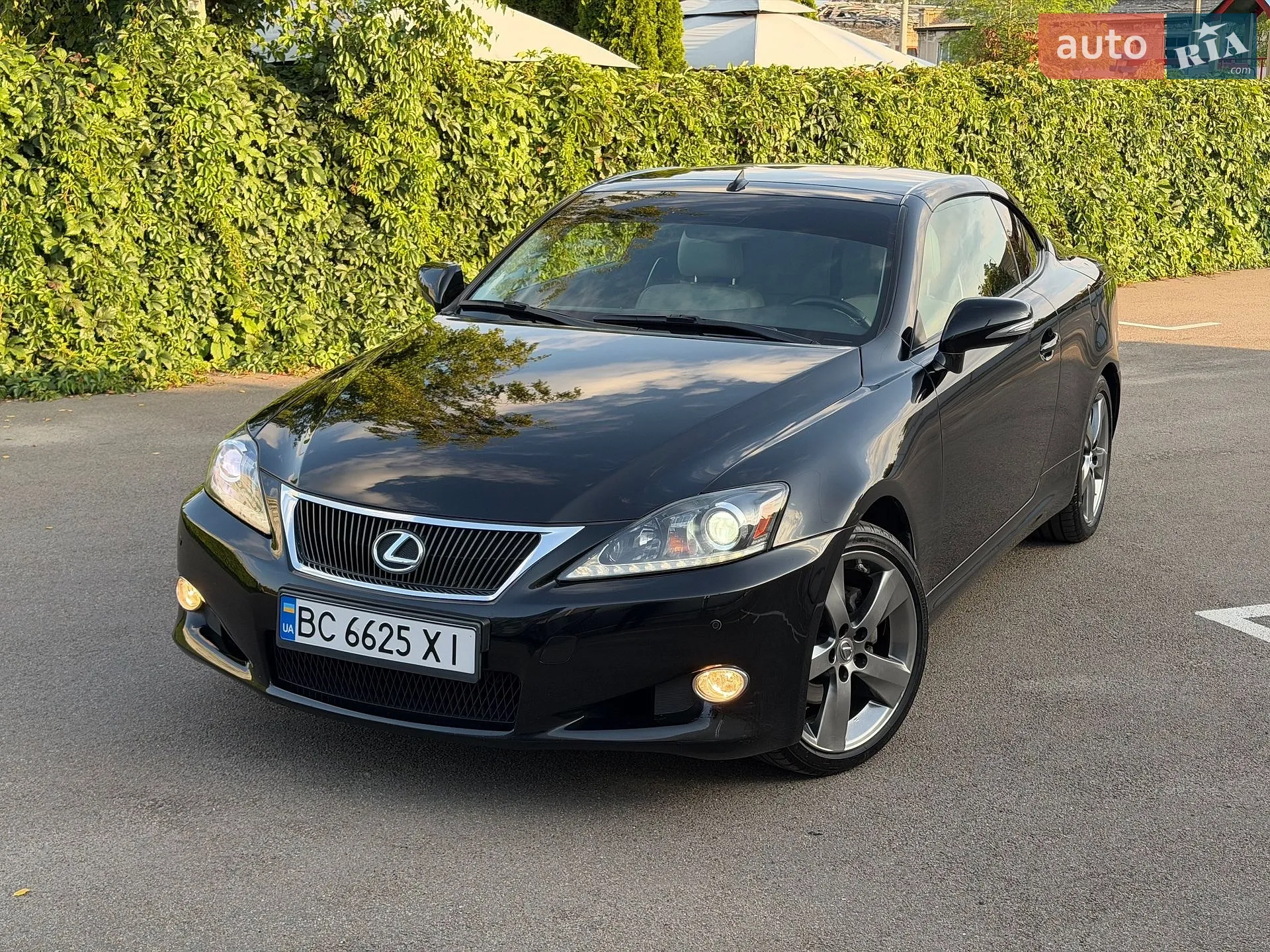 Lexus IS, 2011