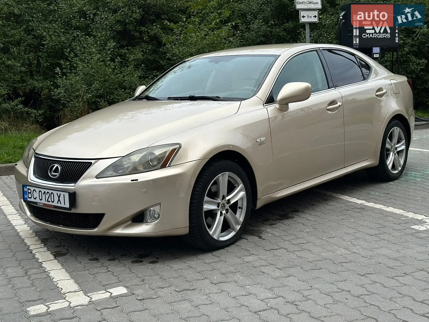 Lexus IS, 2005