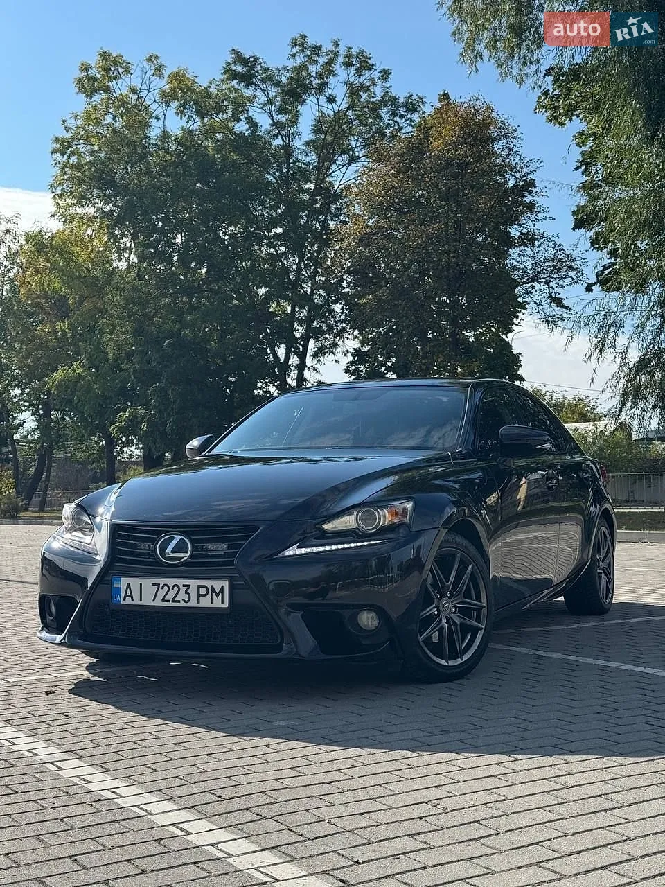 Lexus IS, 2013