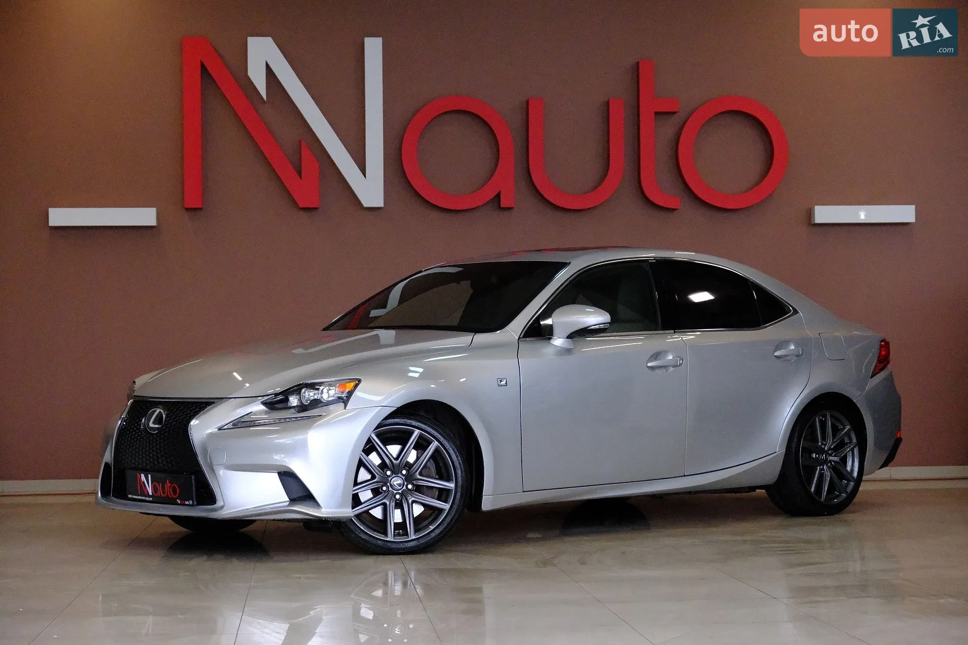 Lexus IS, 2015