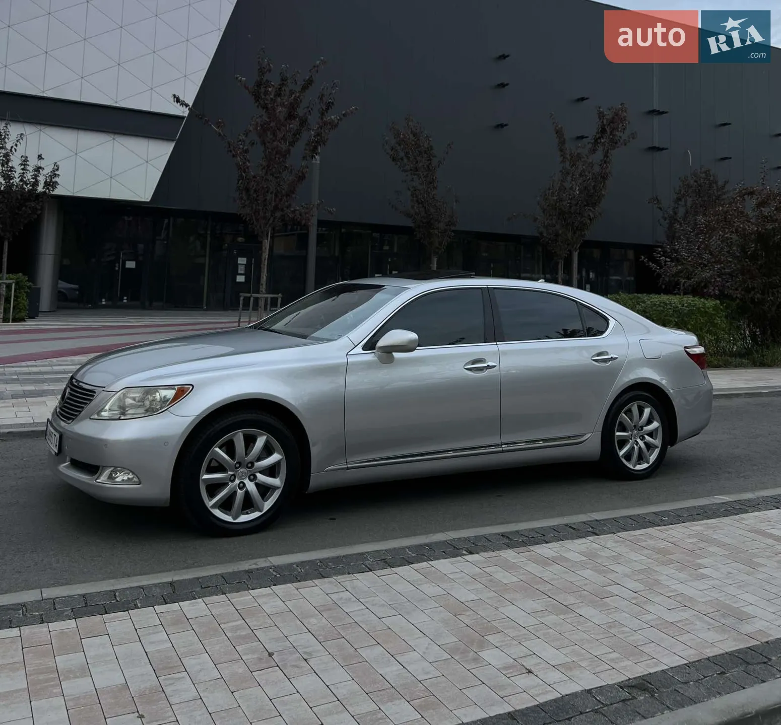 Lexus LS, 2007