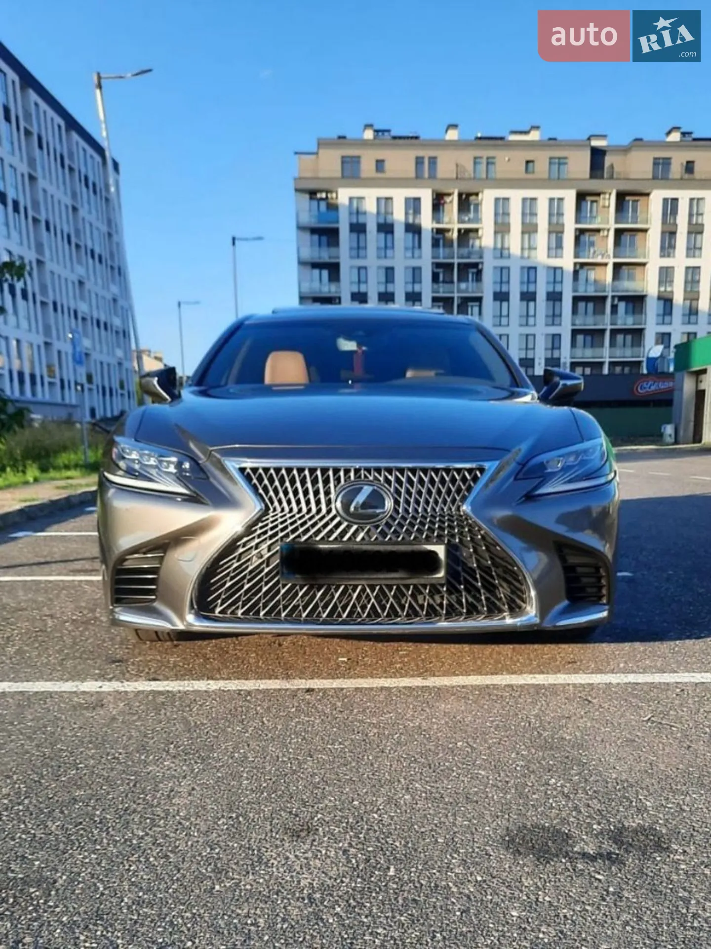Lexus LS, 2019