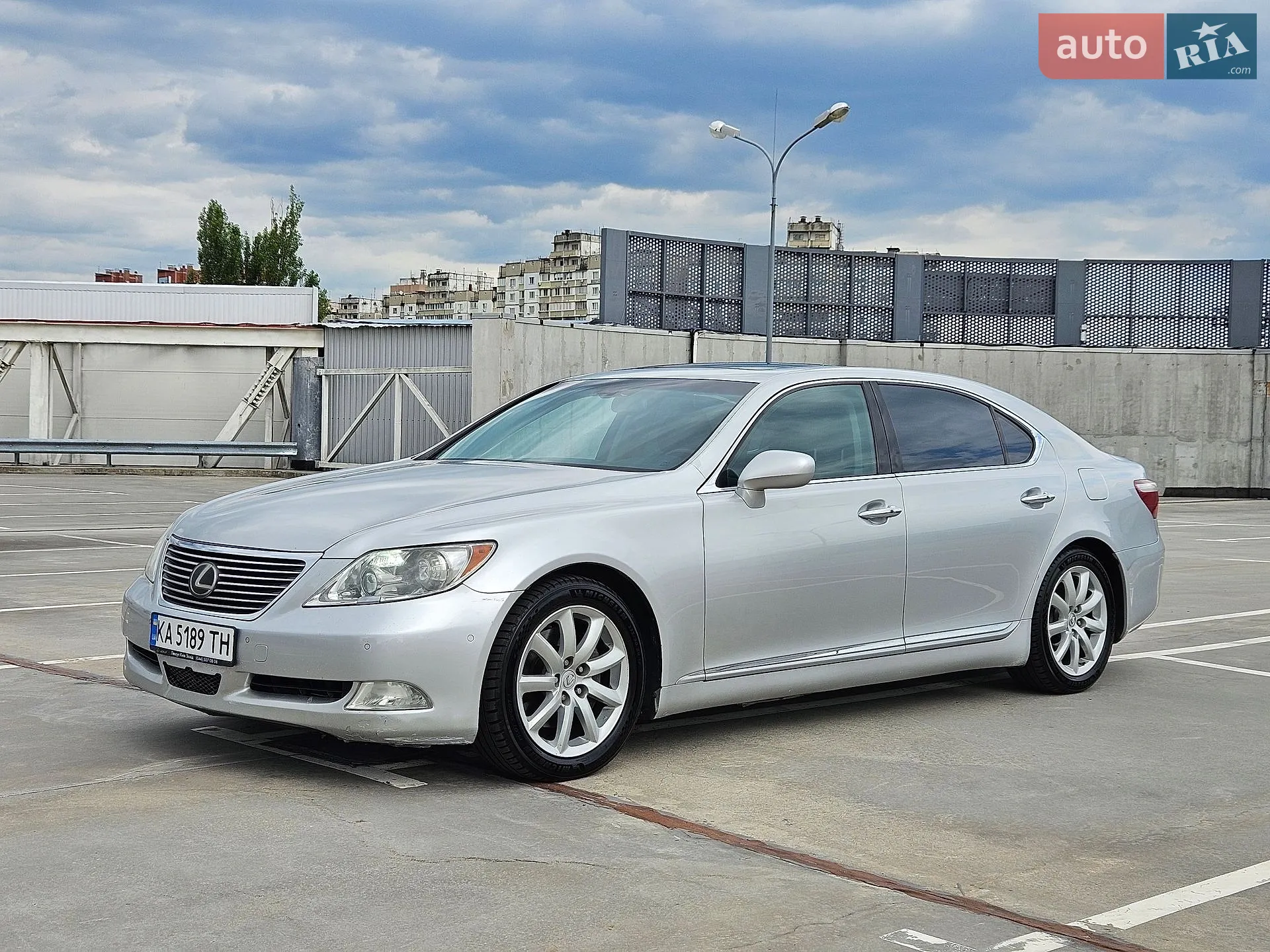 Lexus LS, 2007