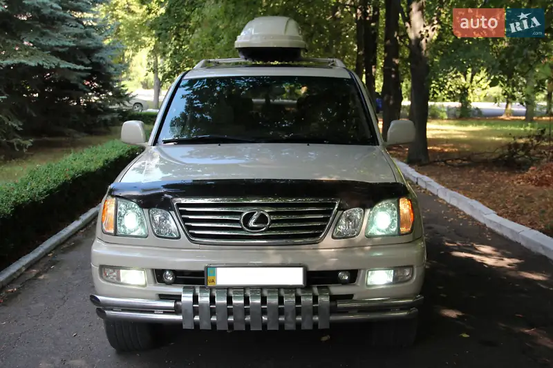 Lexus LX, 2006