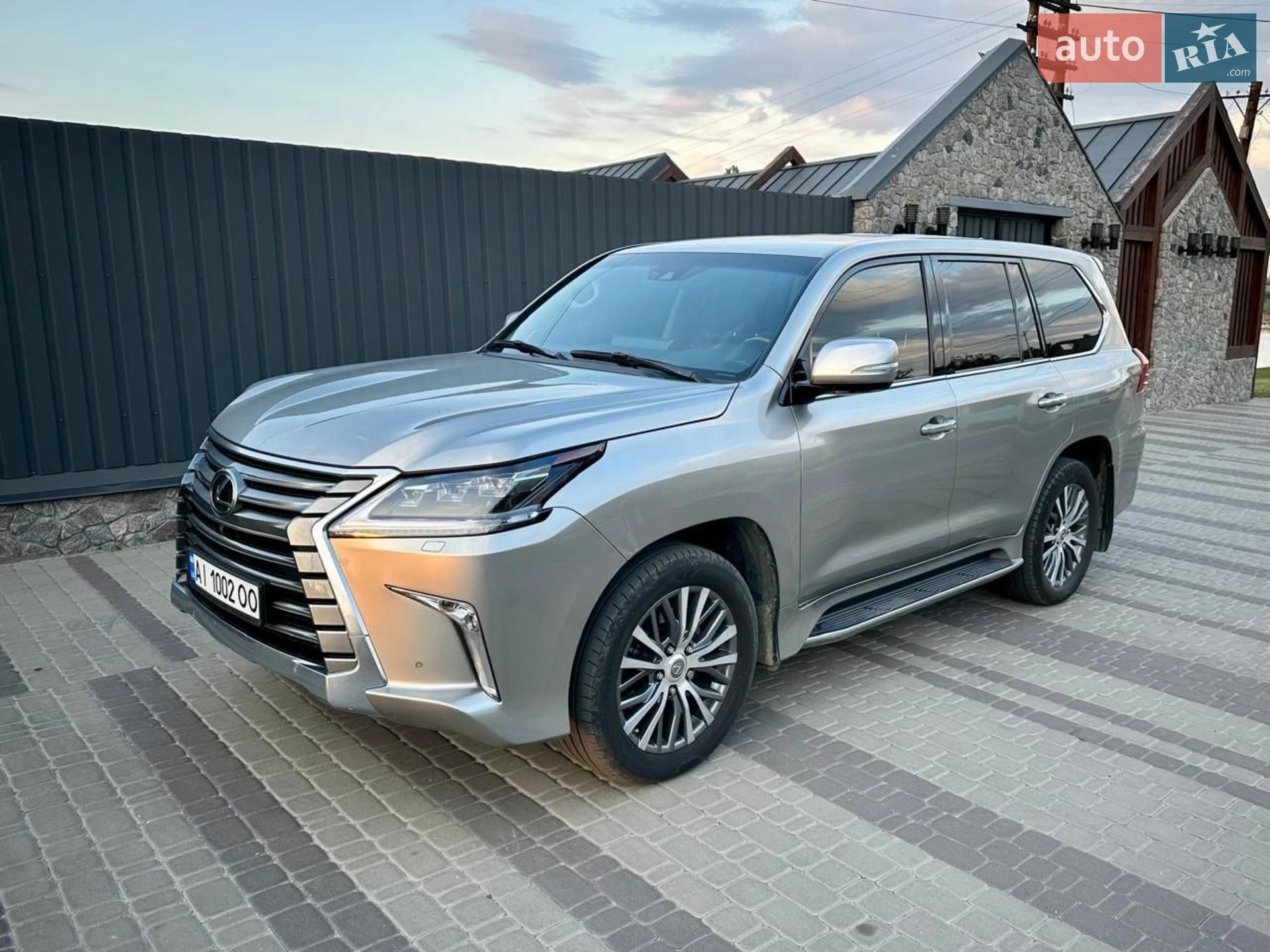 Lexus LX, 2017