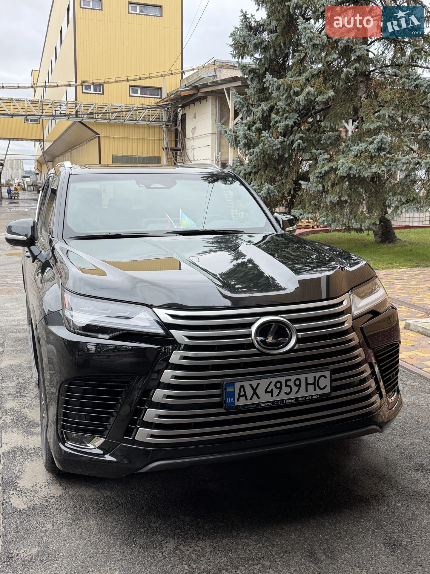 Lexus LX, 2025