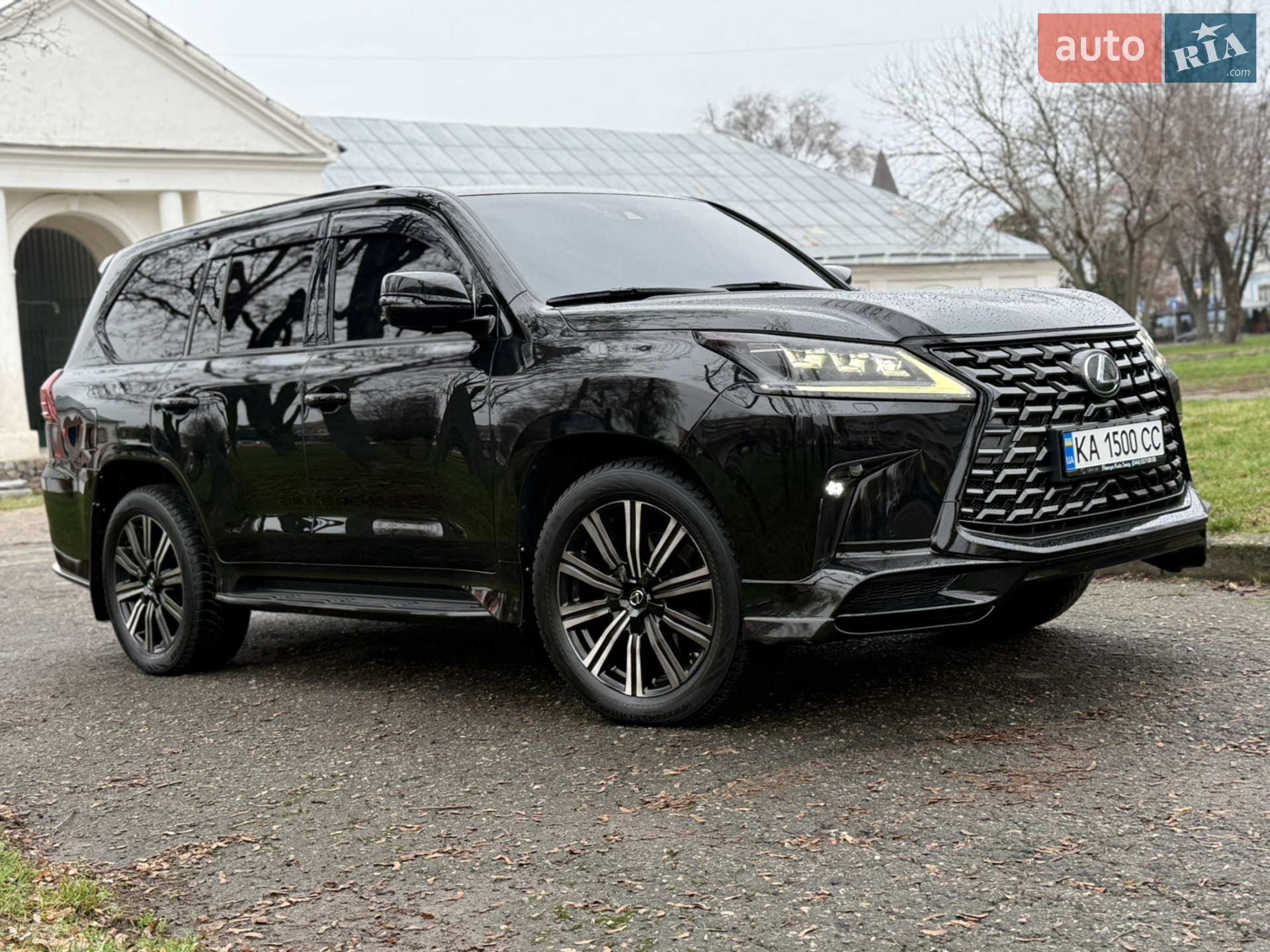 Lexus LX, 2016