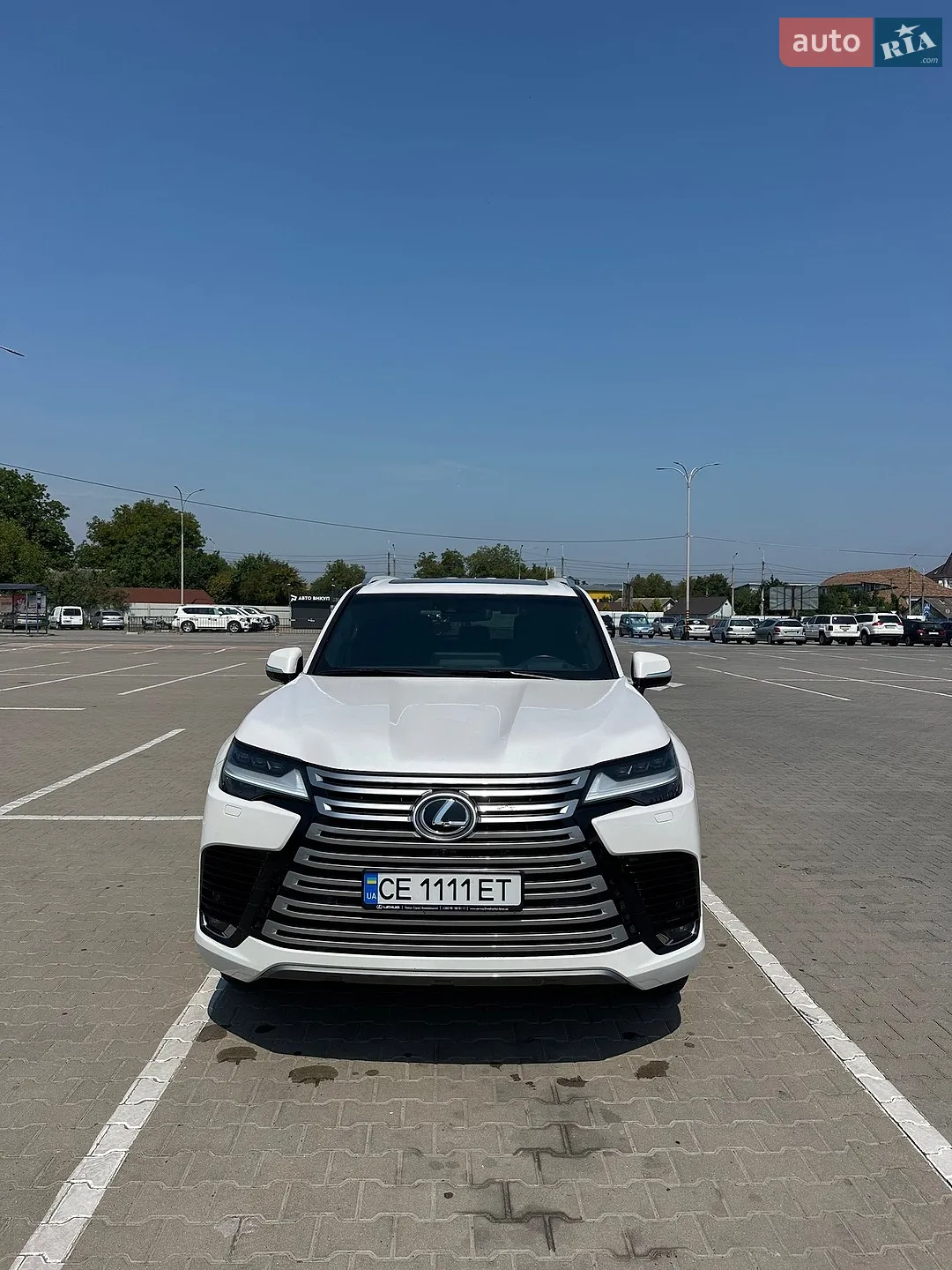 Lexus LX, 2022