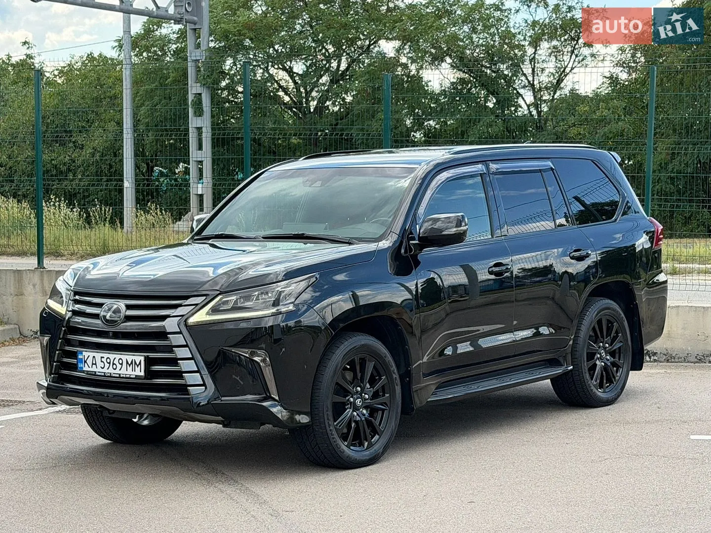 Lexus LX, 2020