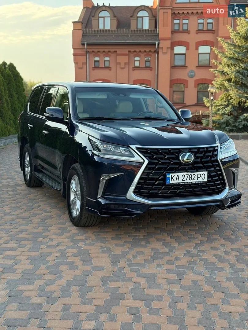 Lexus LX, 2016